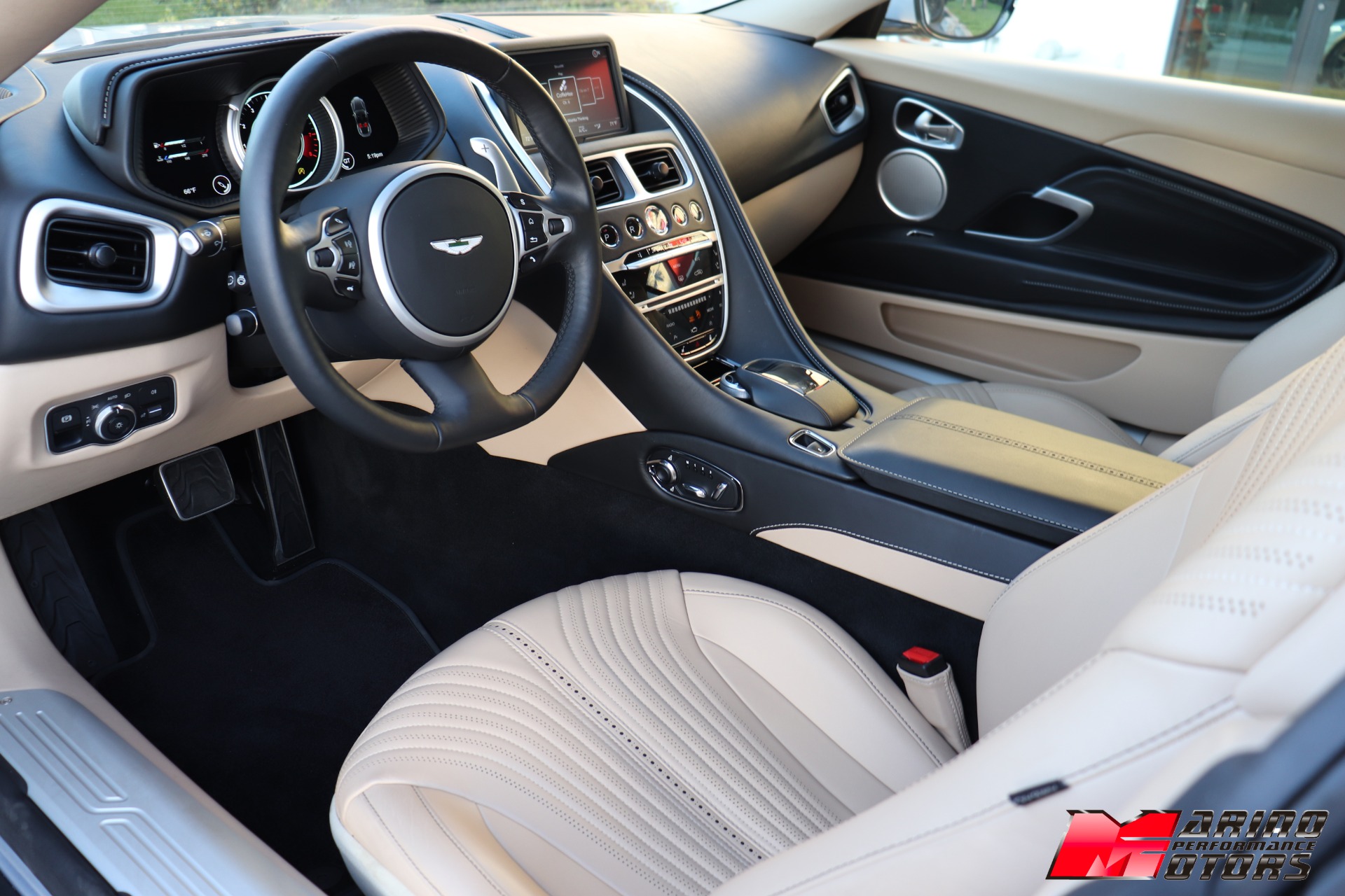 Used-2021-Aston-Martin-DB11-V8