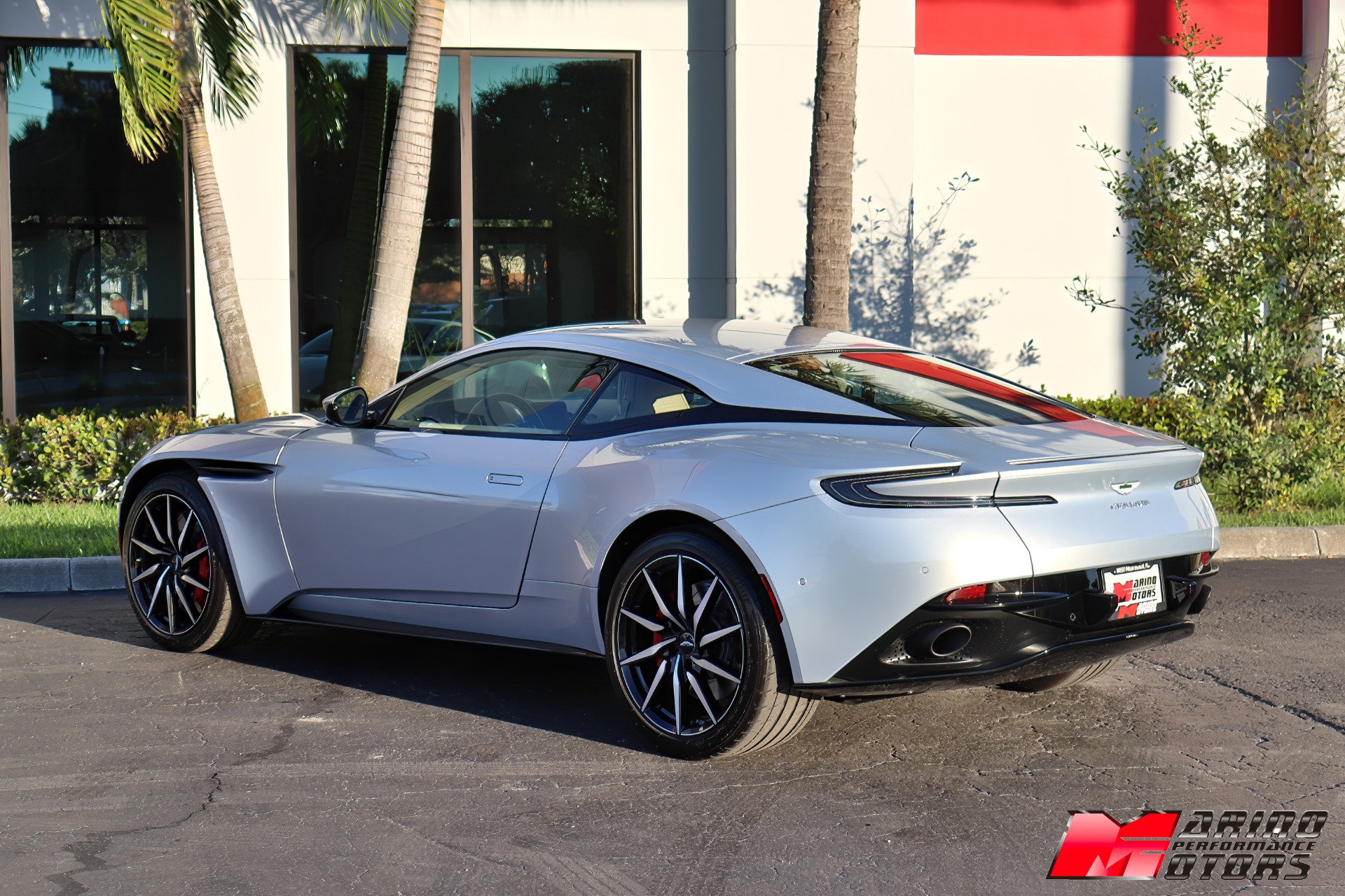 Used-2021-Aston-Martin-DB11-V8