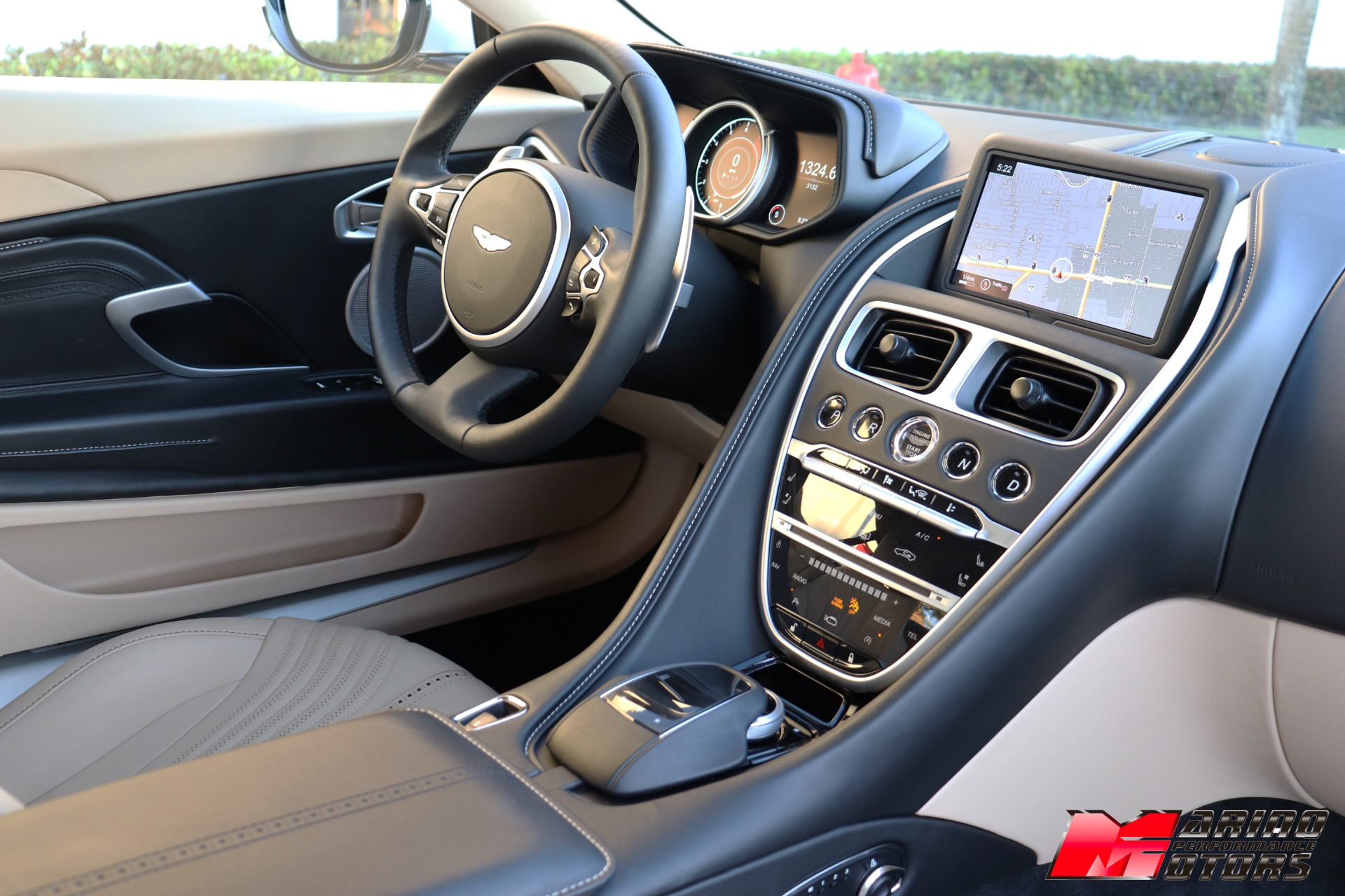 Used-2021-Aston-Martin-DB11-V8