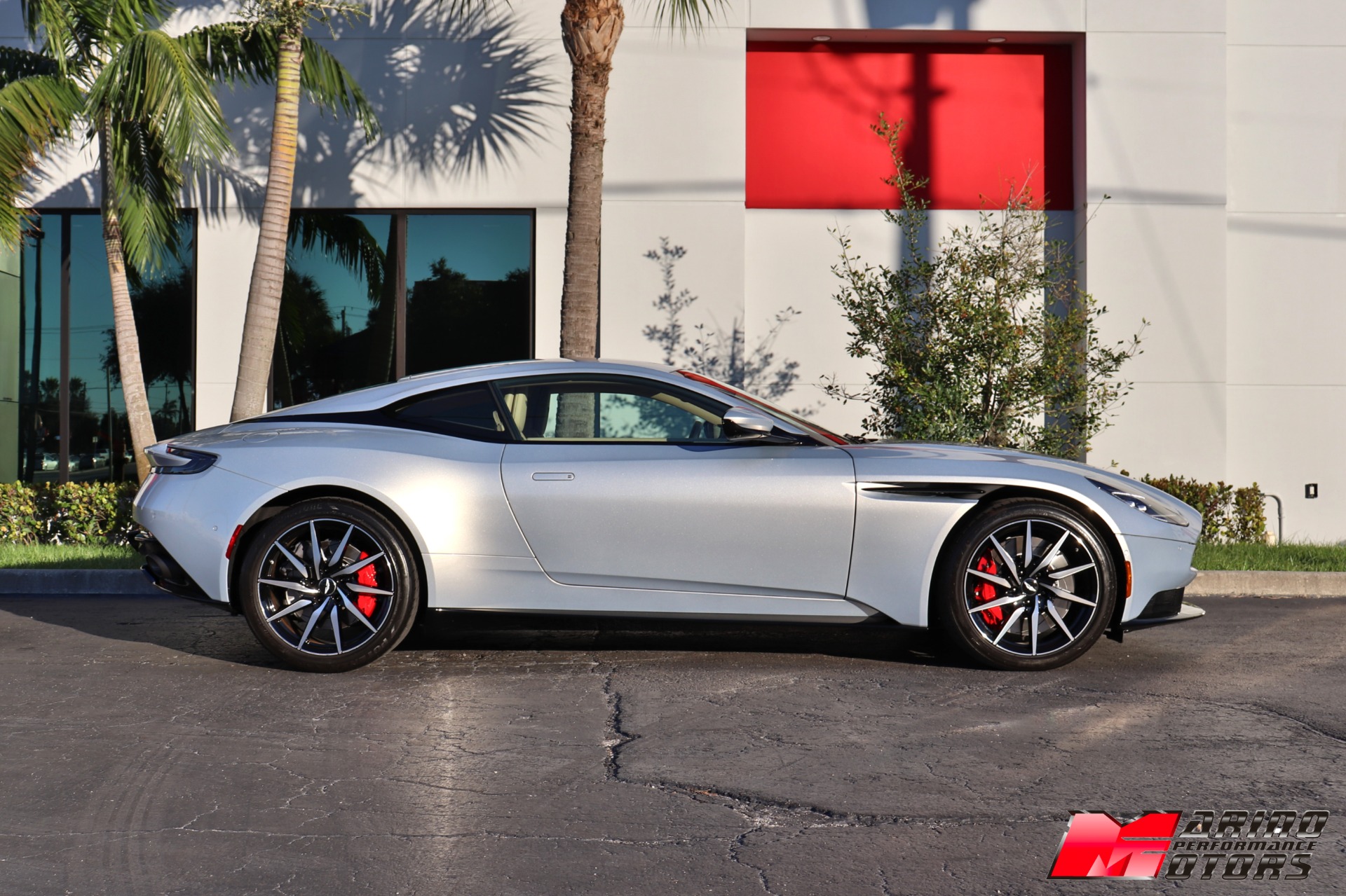 Used-2021-Aston-Martin-DB11-V8
