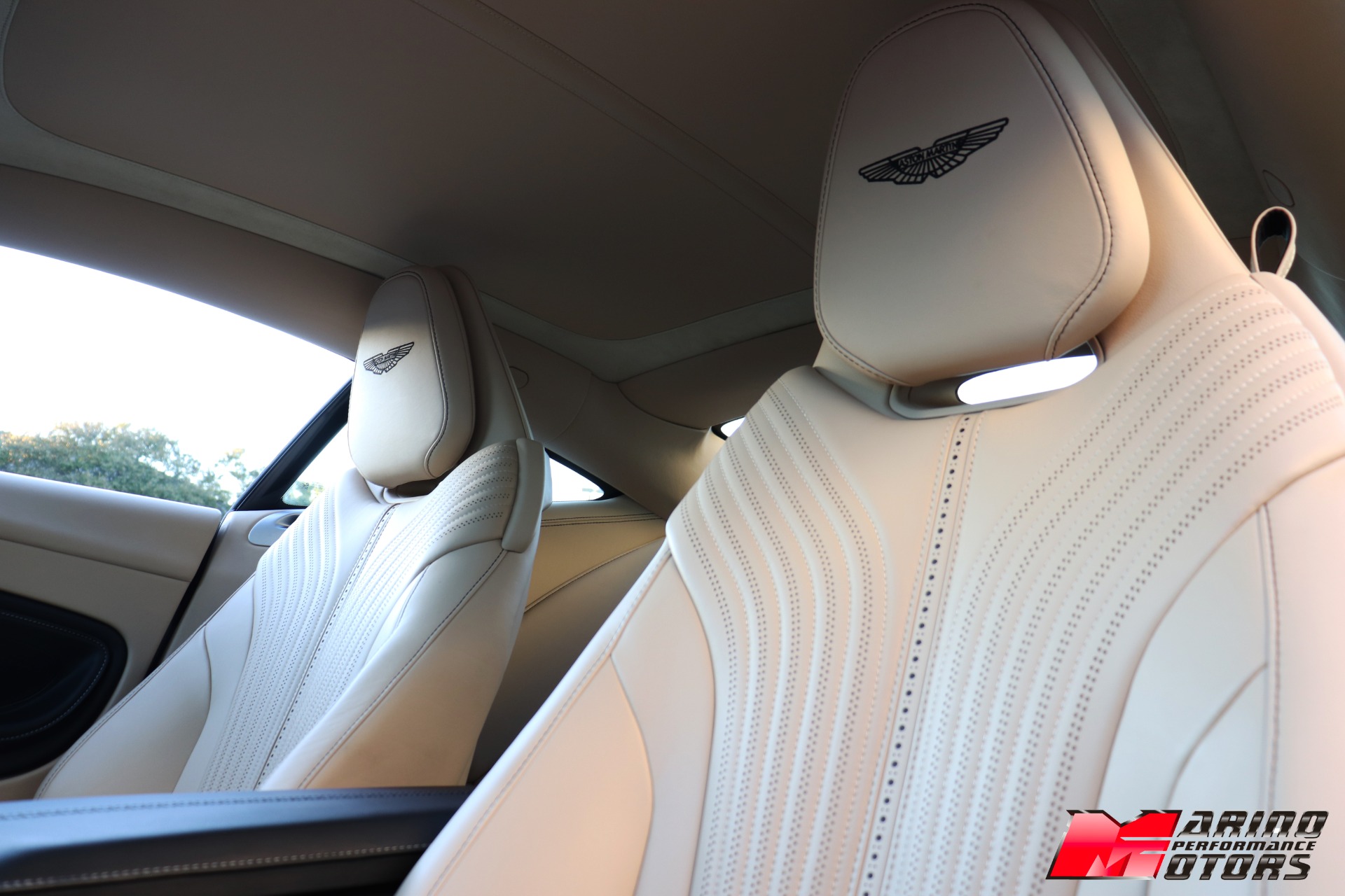 Used-2021-Aston-Martin-DB11-V8