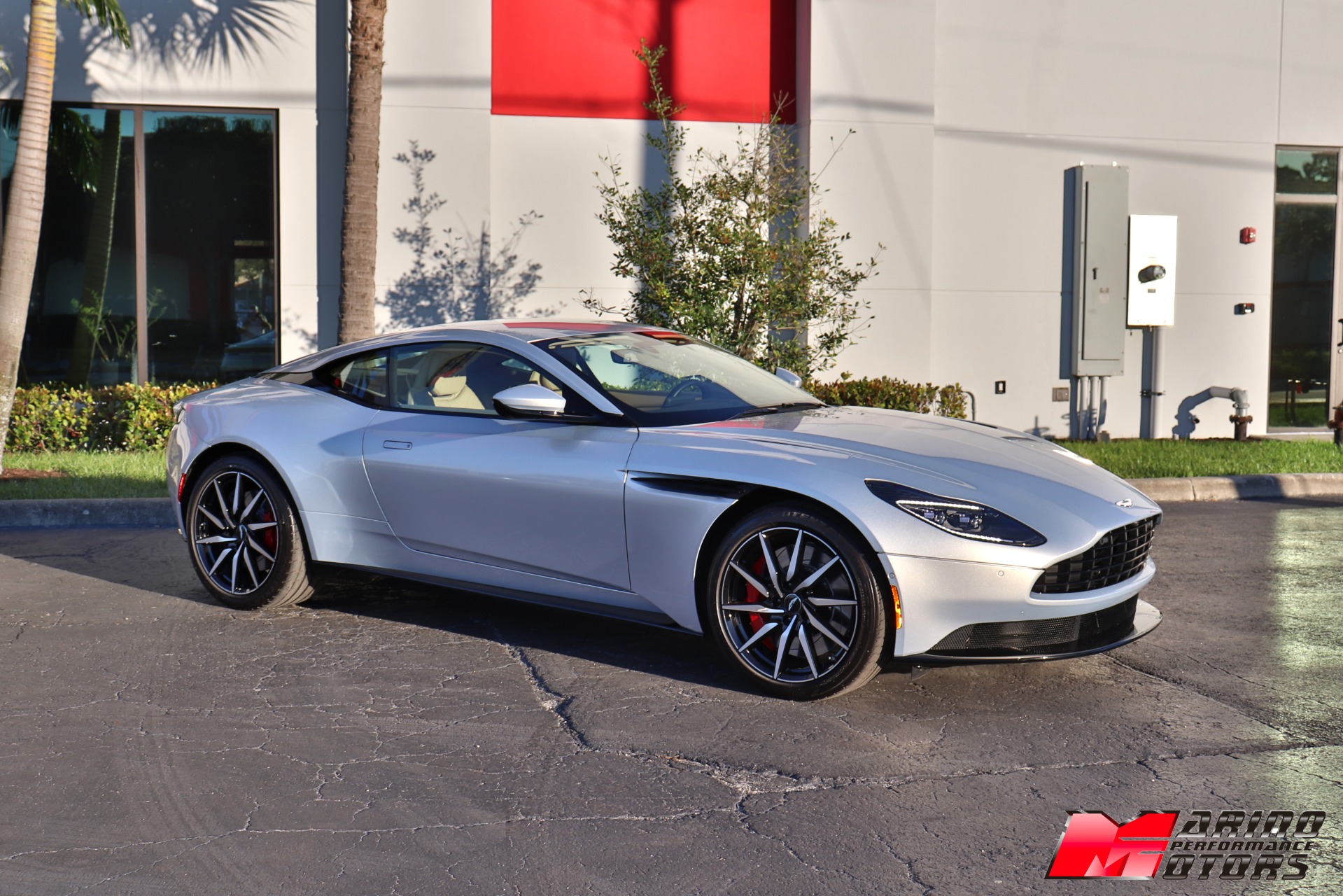 Used-2021-Aston-Martin-DB11-V8