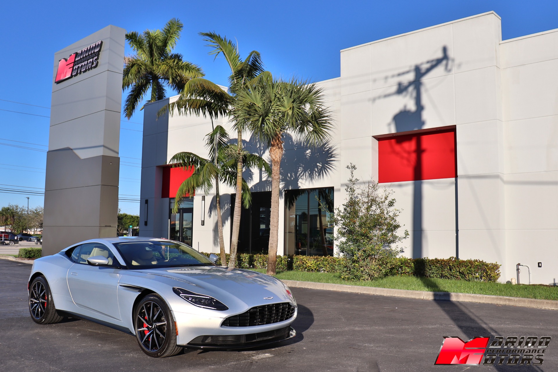 Used-2021-Aston-Martin-DB11-V8