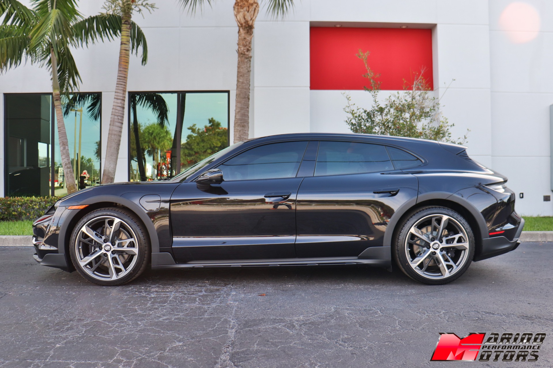 Used-2023-Porsche-Taycan-4-Cross-Turismo