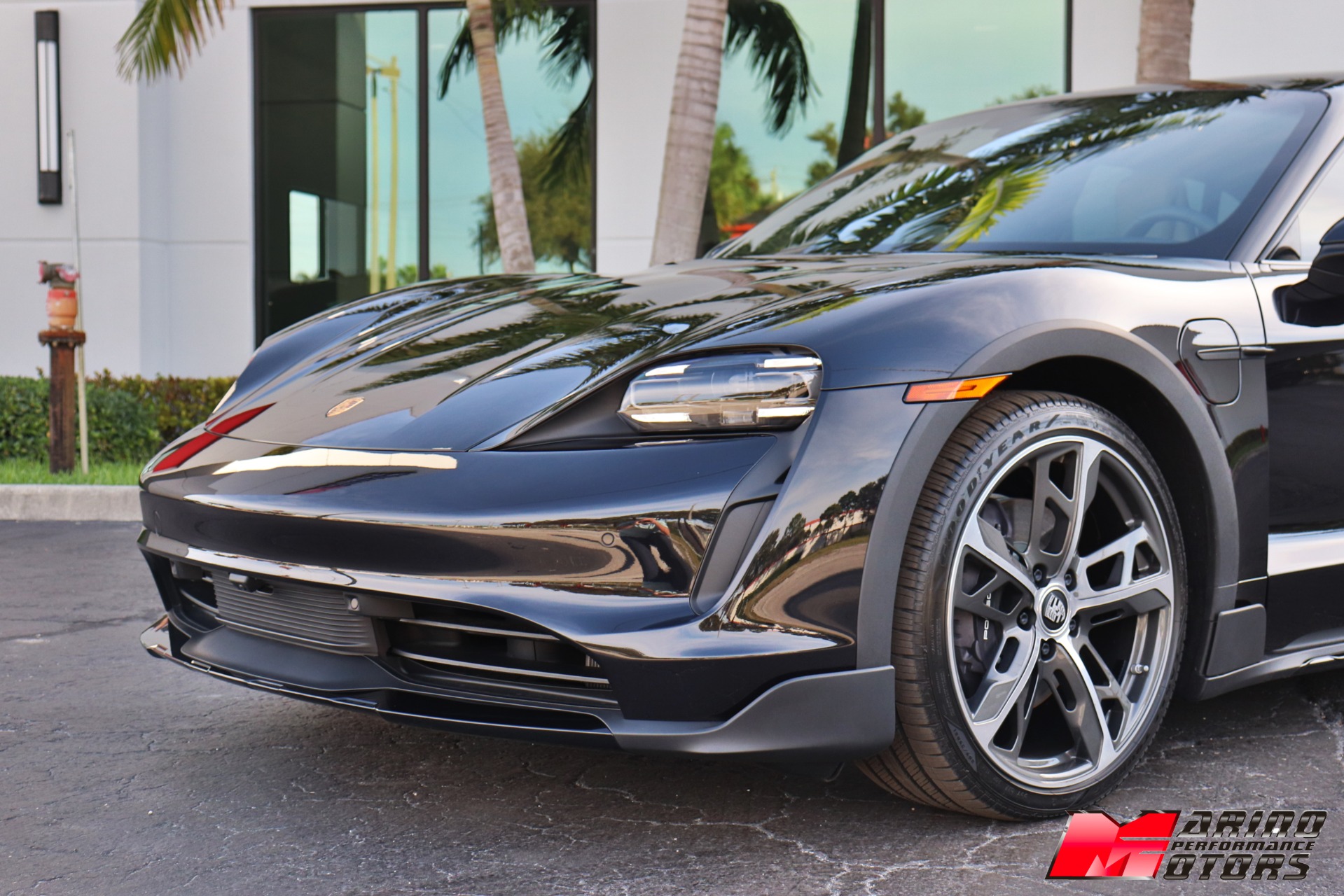 Used-2023-Porsche-Taycan-4-Cross-Turismo