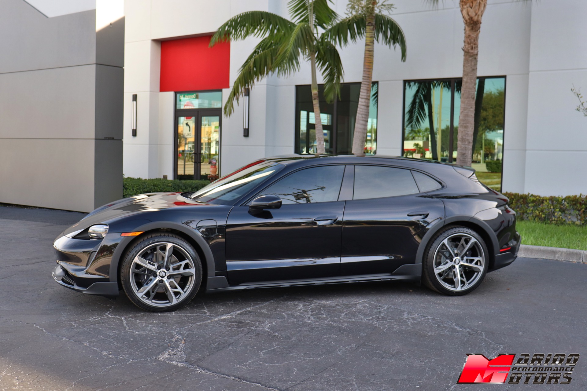 Used-2023-Porsche-Taycan-4-Cross-Turismo