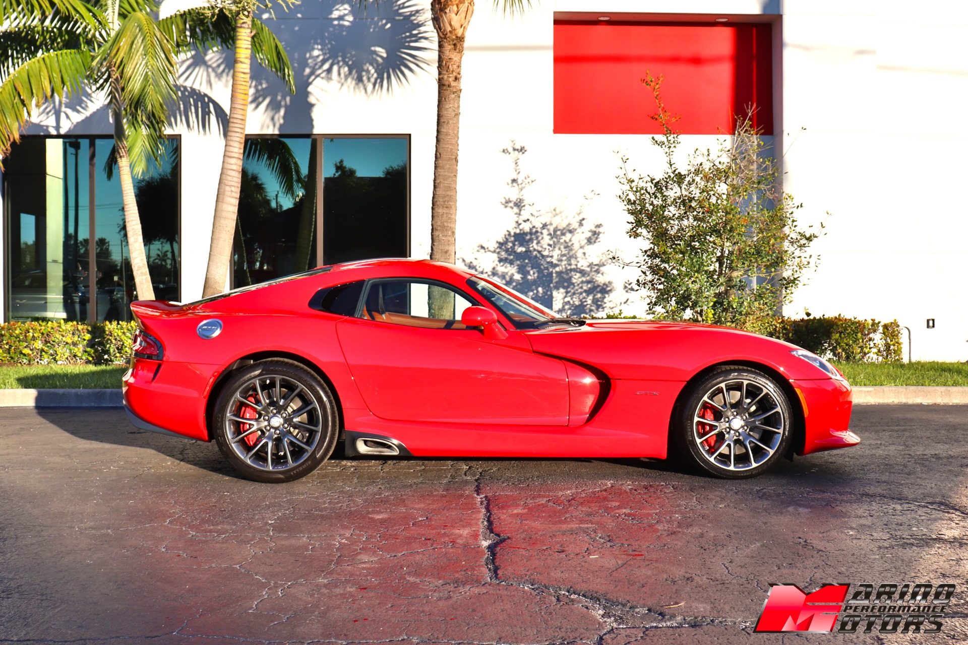 Used-2013-Dodge-SRT-Viper-GTS