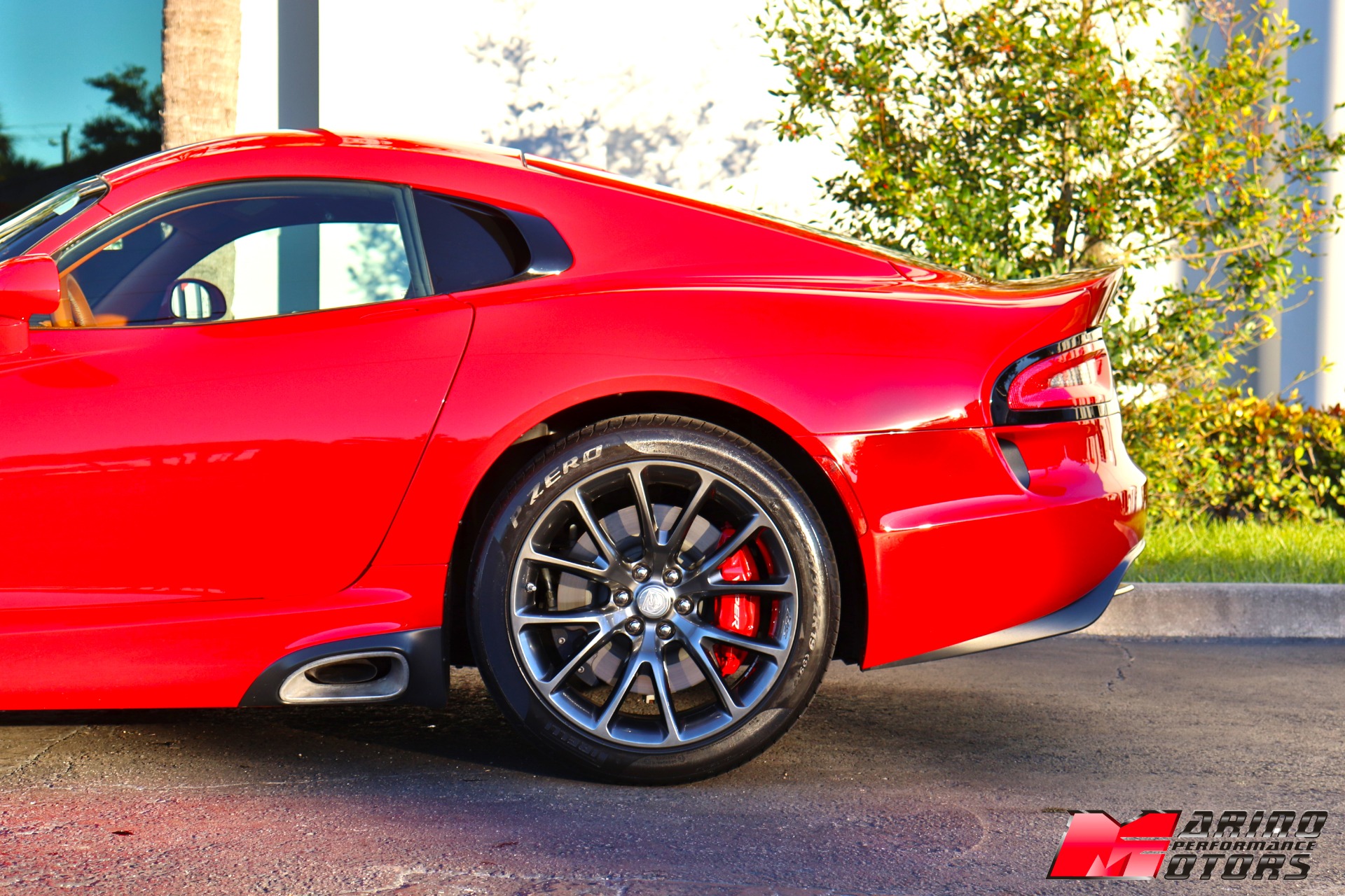 Used-2013-Dodge-SRT-Viper-GTS