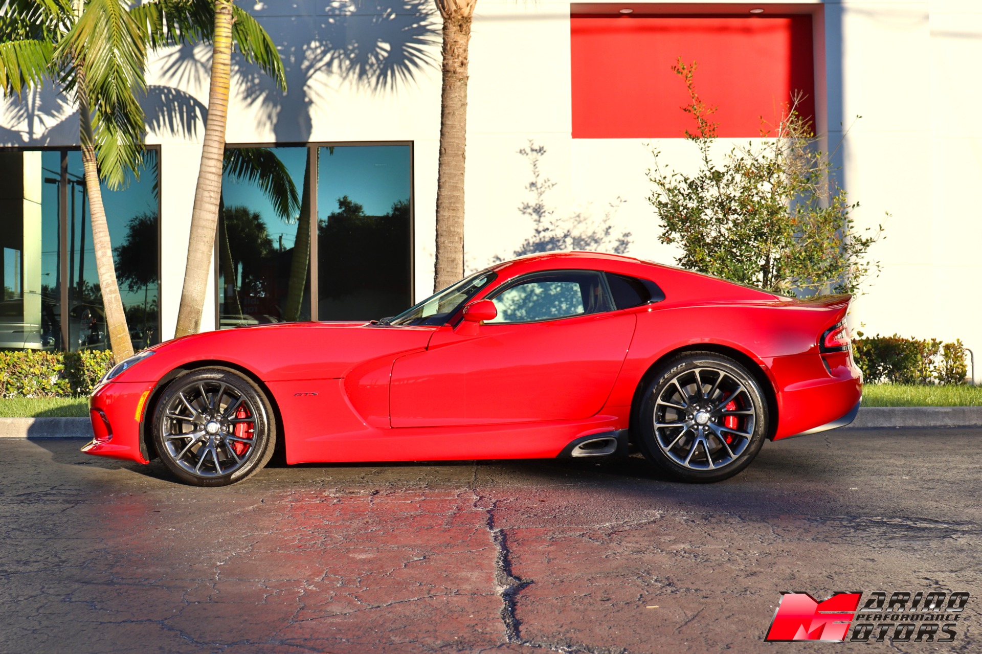 Used-2013-Dodge-SRT-Viper-GTS