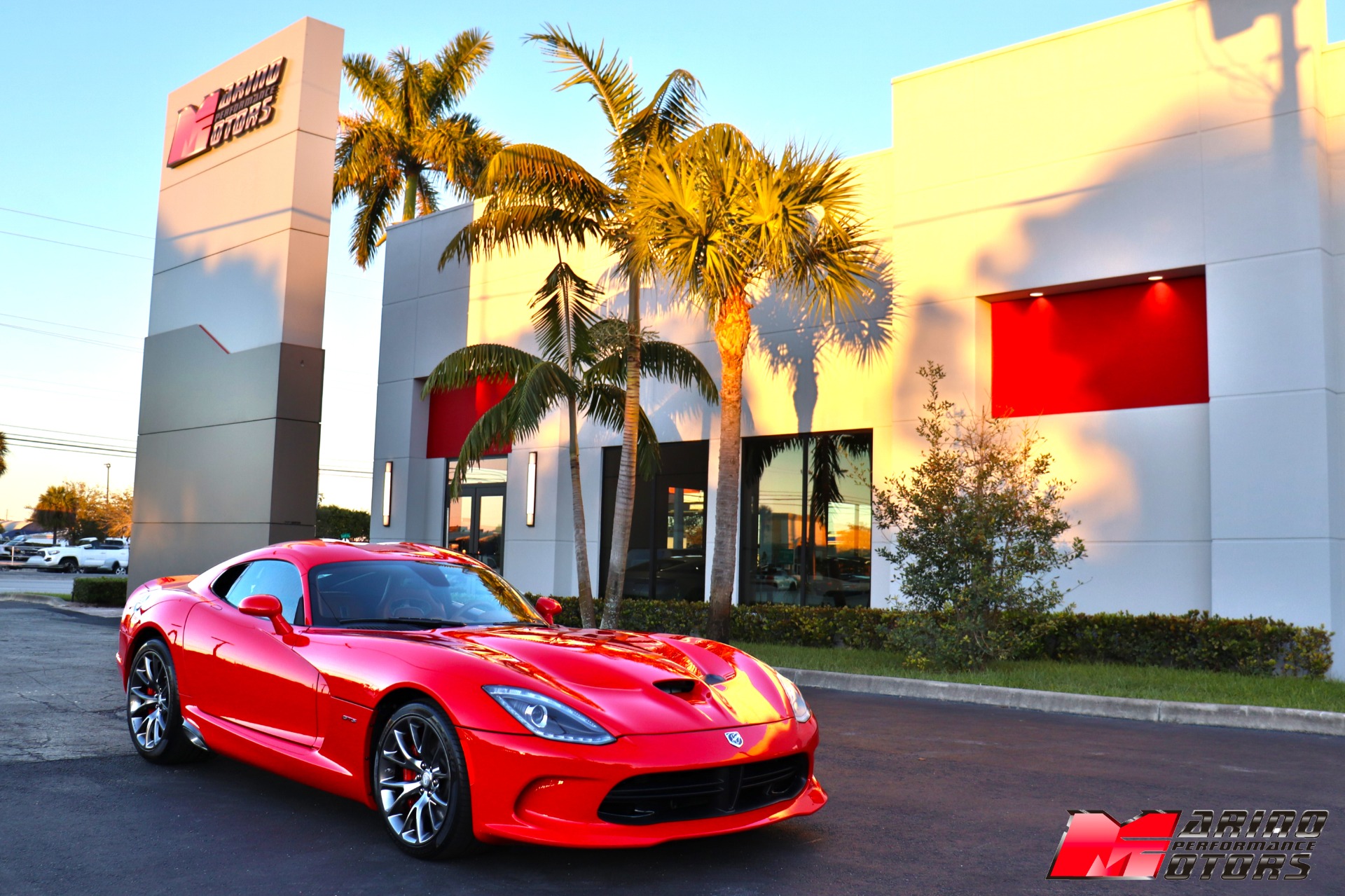 Used-2013-Dodge-SRT-Viper-GTS