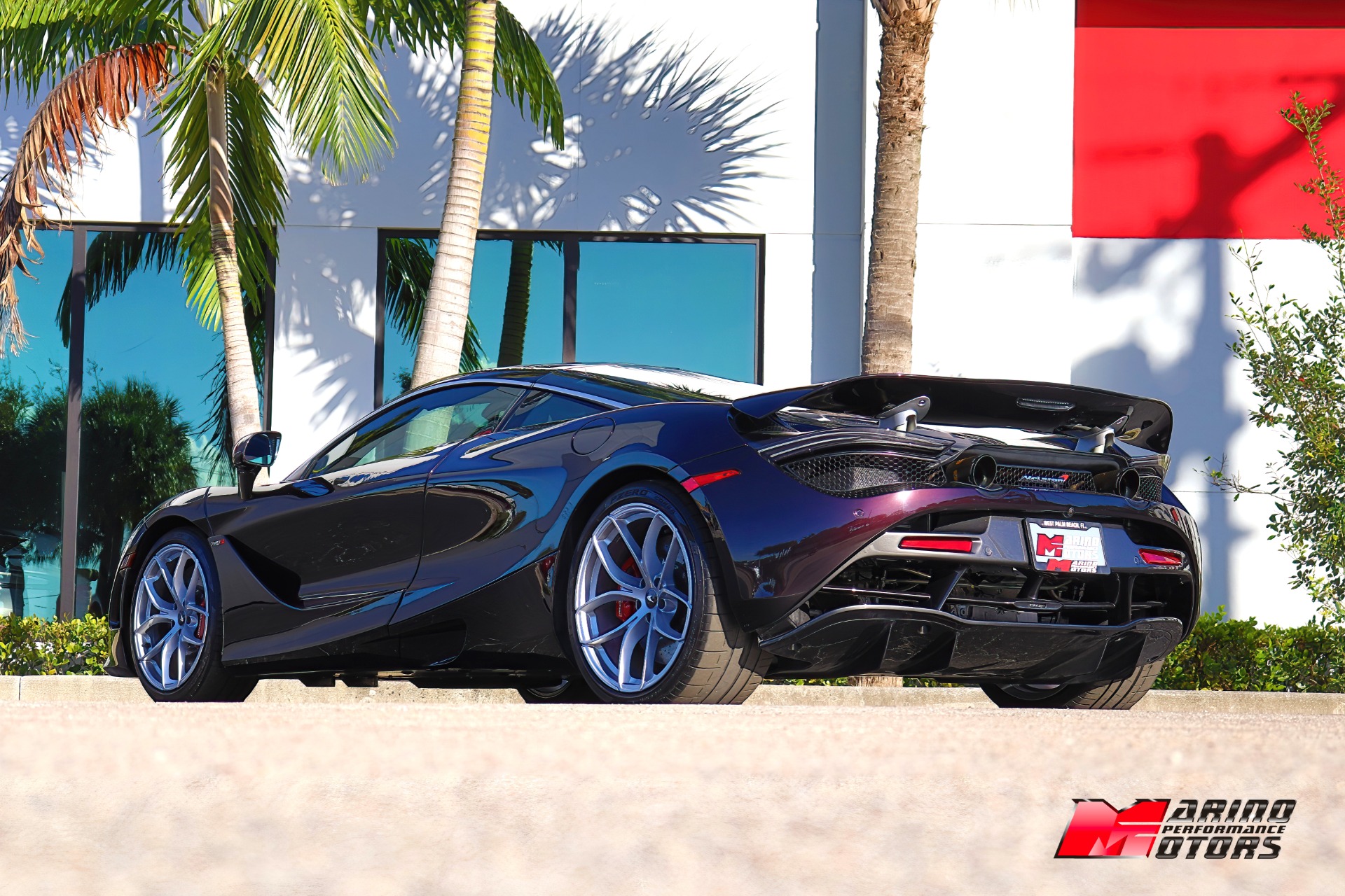 Used-2018-McLaren-720S-Luxury
