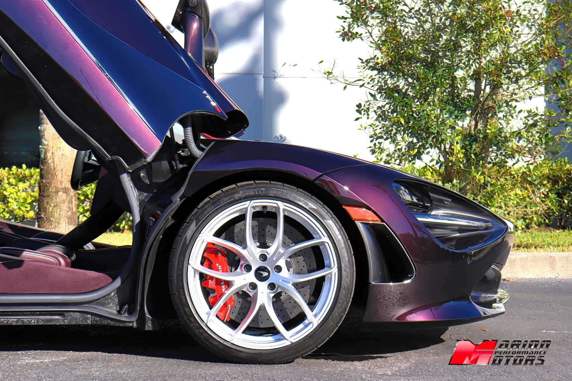 Used-2018-McLaren-720S-Luxury