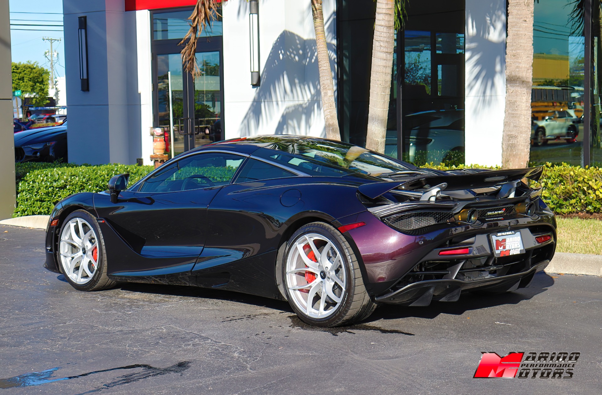 Used-2018-McLaren-720S-Luxury