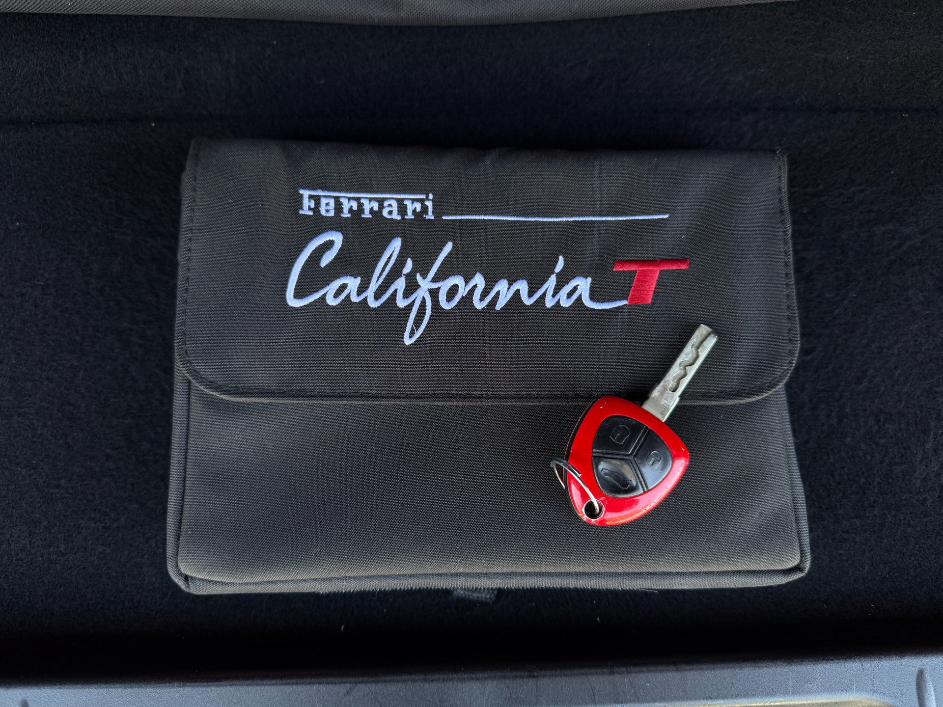 Used-2017-Ferrari-California-T