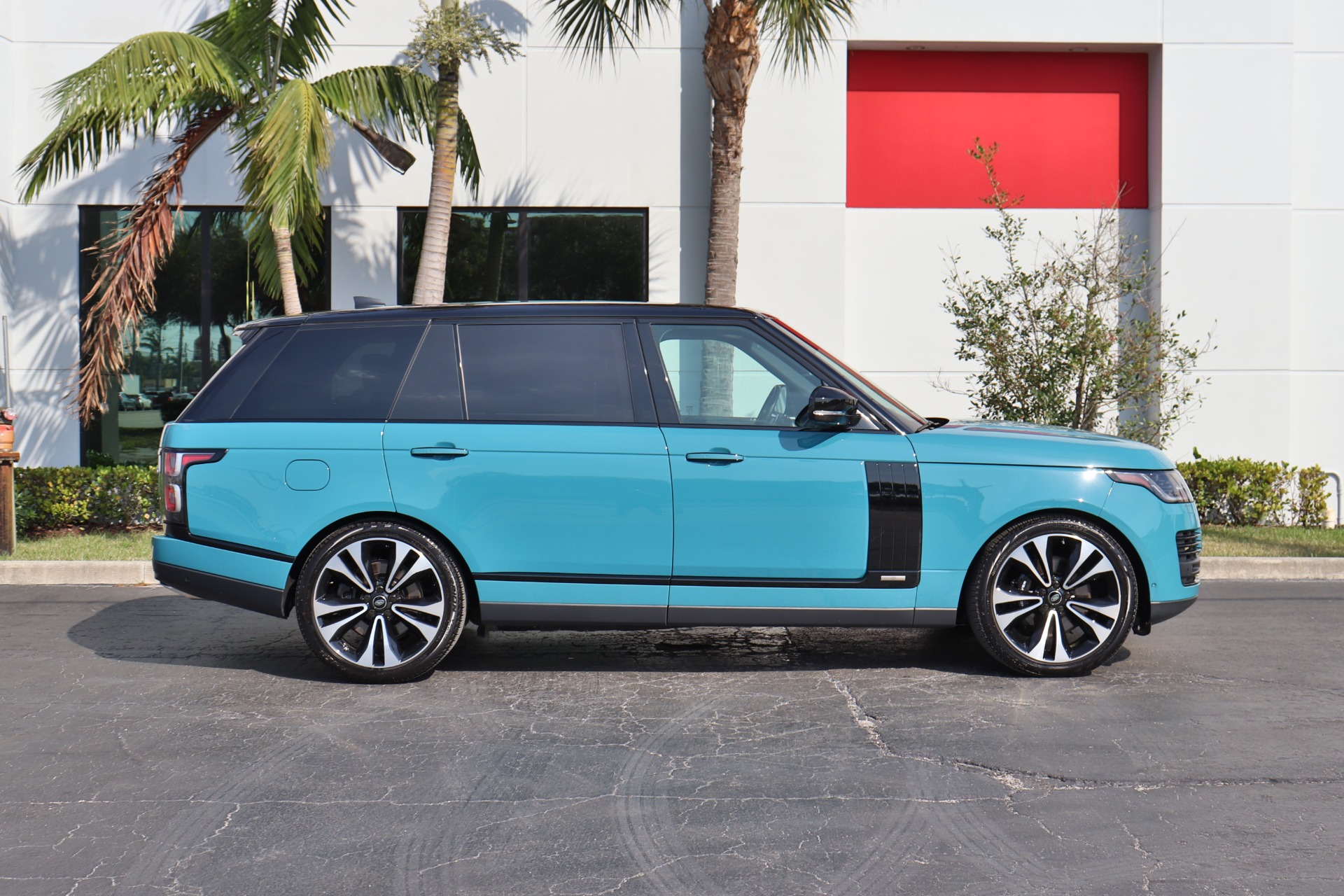 Used-2021-Land-Rover-Range-Rover-Autobiography-Fifty-Edition-LWB