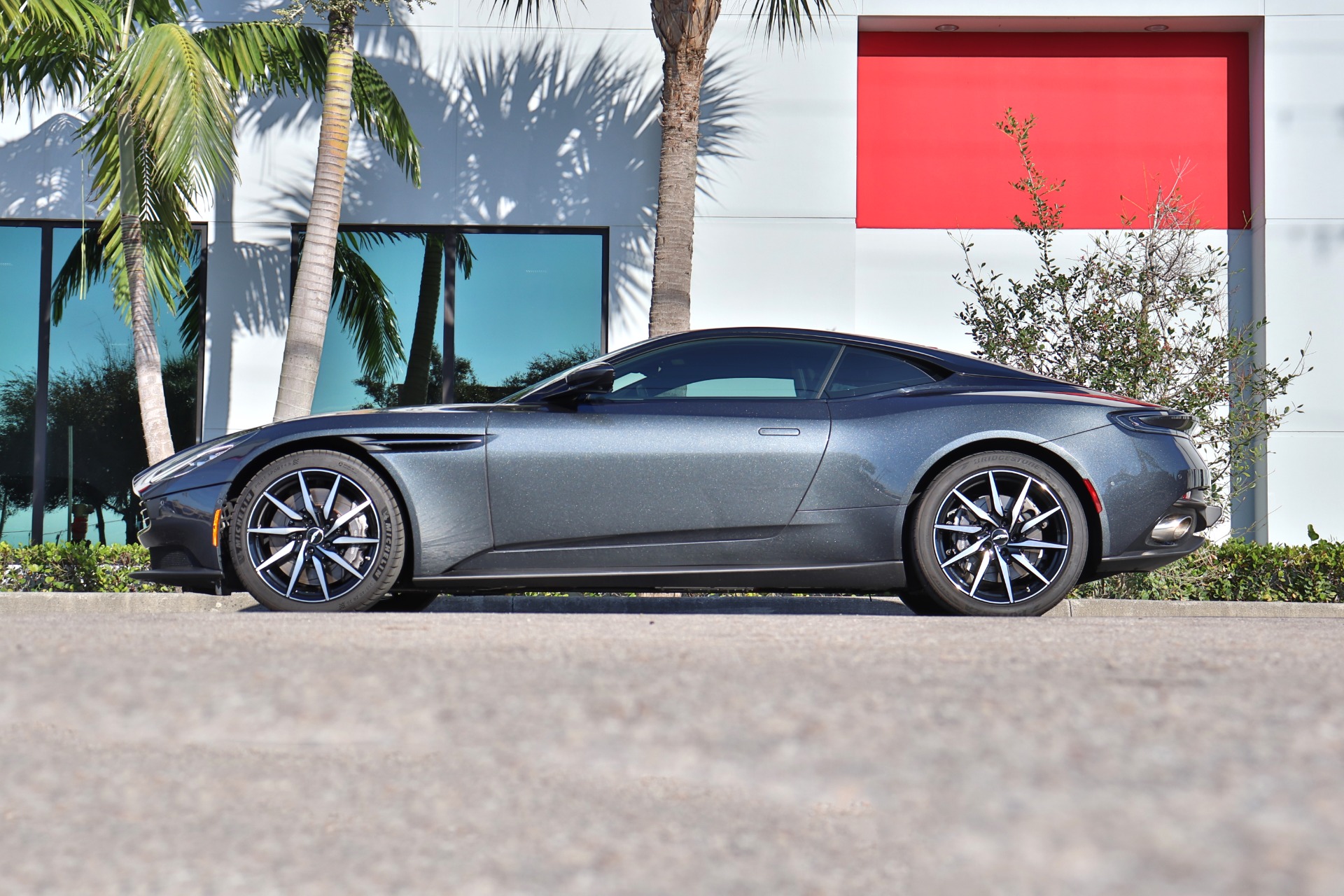 Used-2019-Aston-Martin-DB11-V8