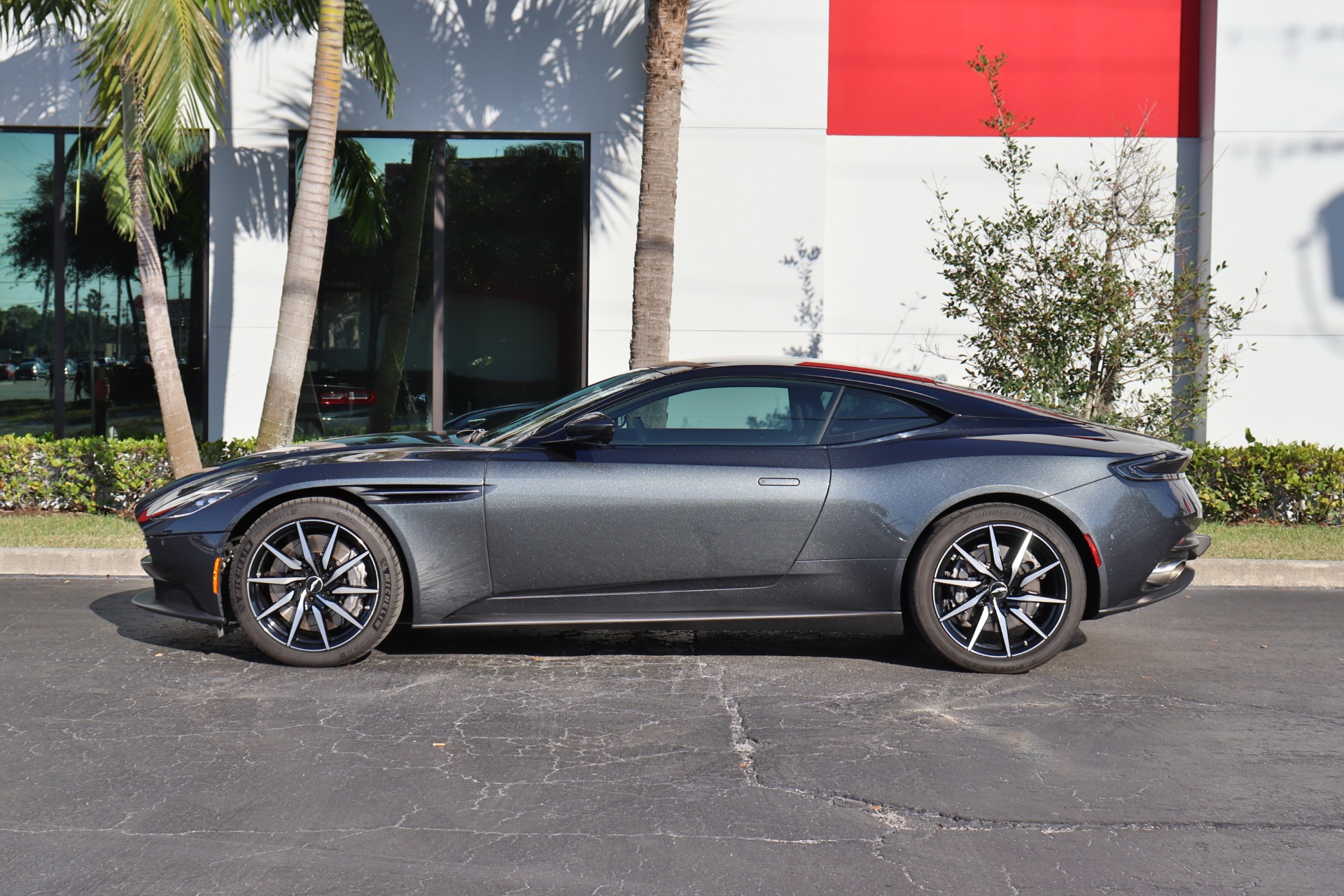 Used-2019-Aston-Martin-DB11-V8