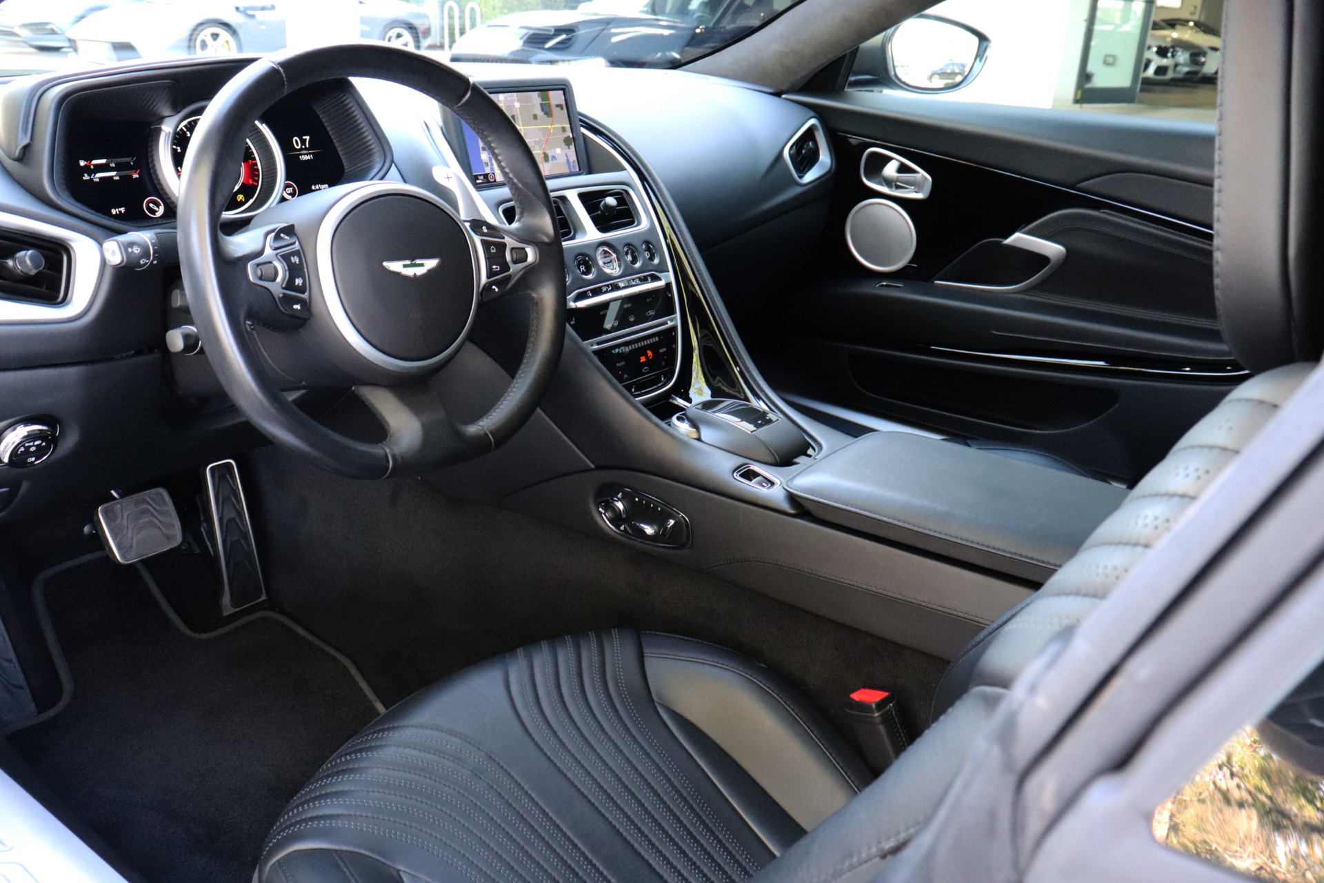 Used-2019-Aston-Martin-DB11-V8