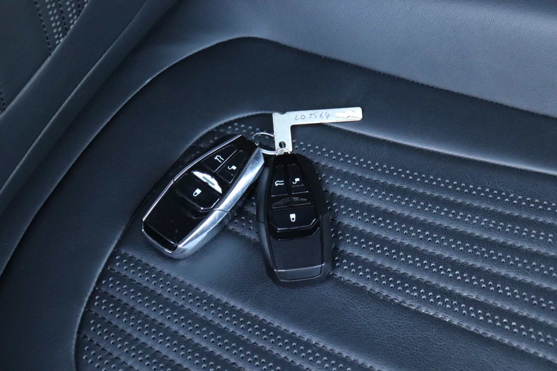 Used-2019-Aston-Martin-DB11-V8