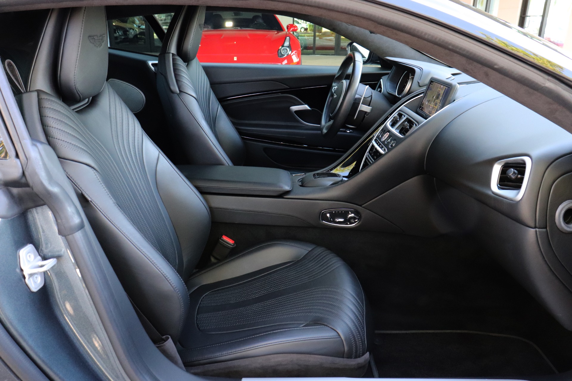 Used-2019-Aston-Martin-DB11-V8