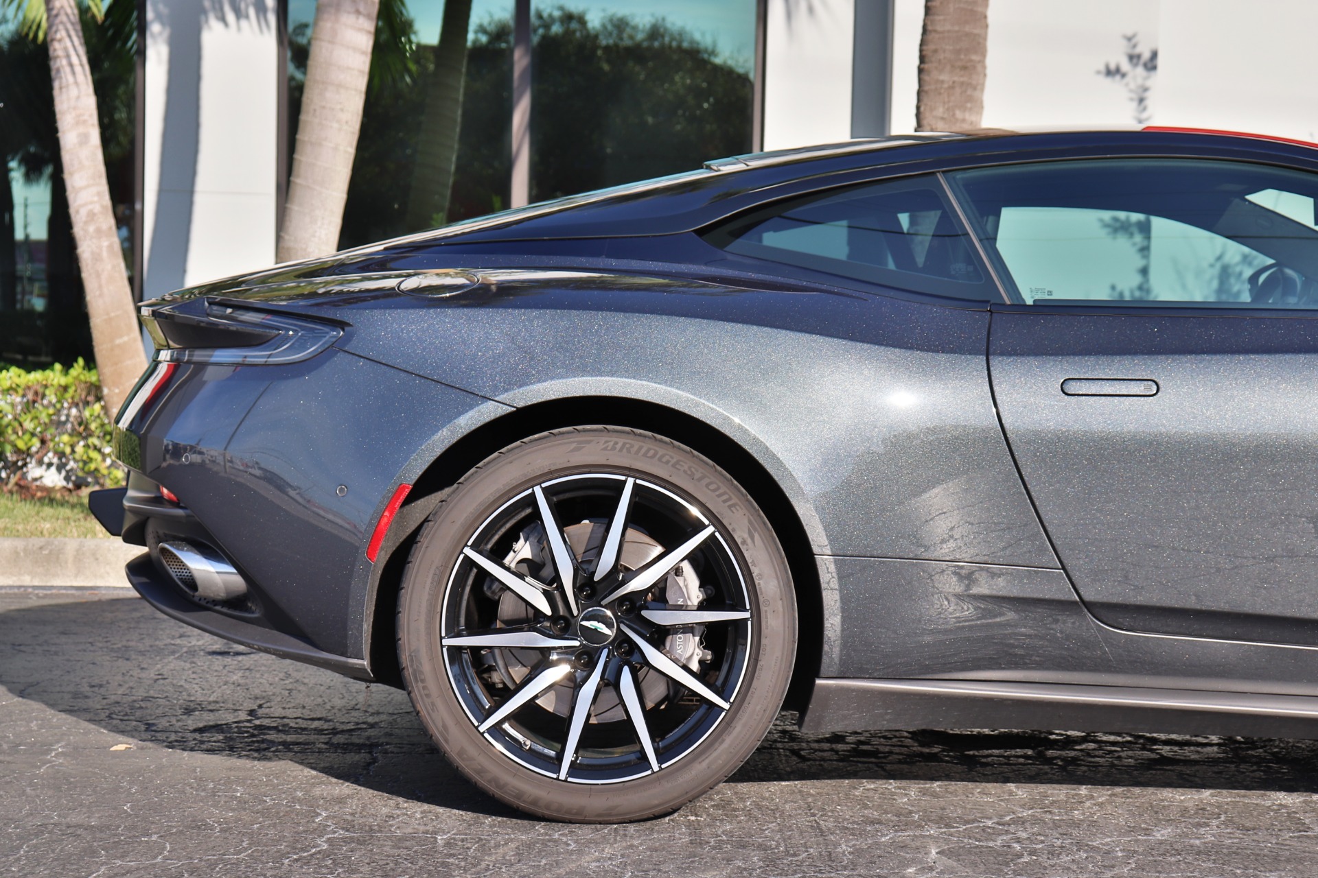 Used-2019-Aston-Martin-DB11-V8