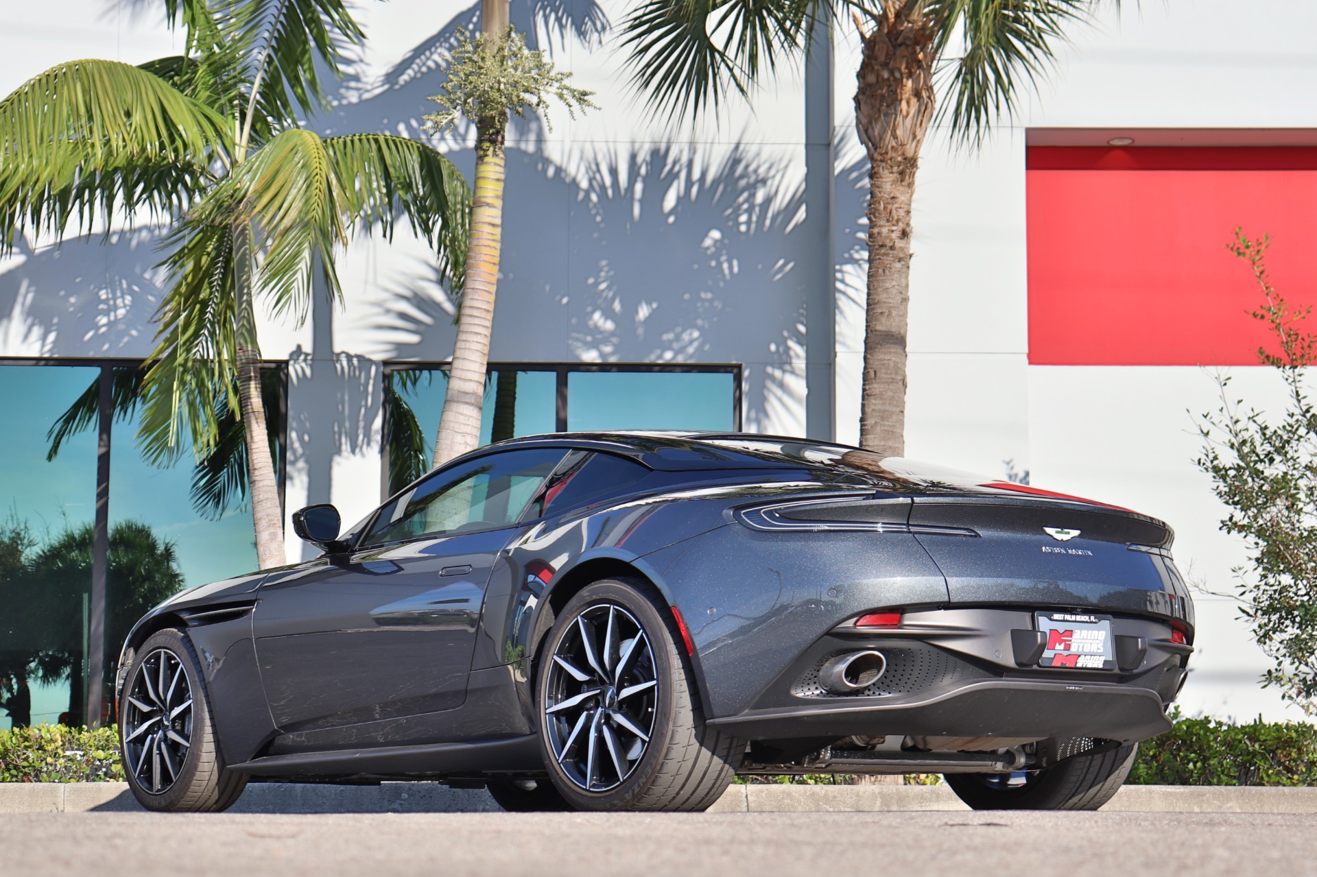 Used-2019-Aston-Martin-DB11-V8