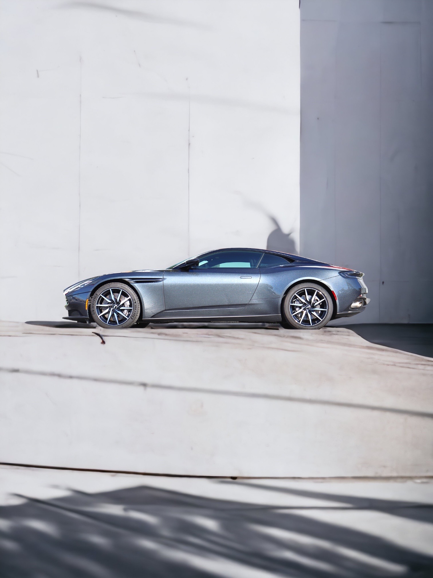 Used-2019-Aston-Martin-DB11-V8