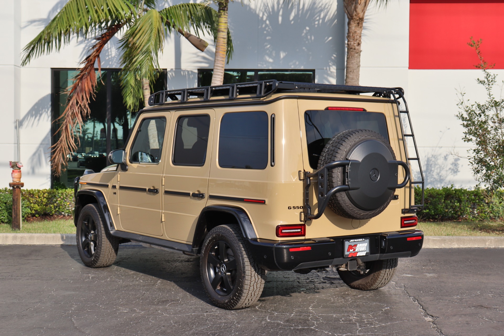 Used-2022-Mercedes-Benz-G-Class-G-550