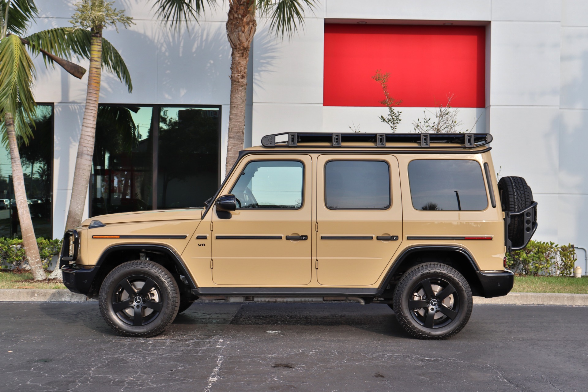 Used-2022-Mercedes-Benz-G-Class-G-550