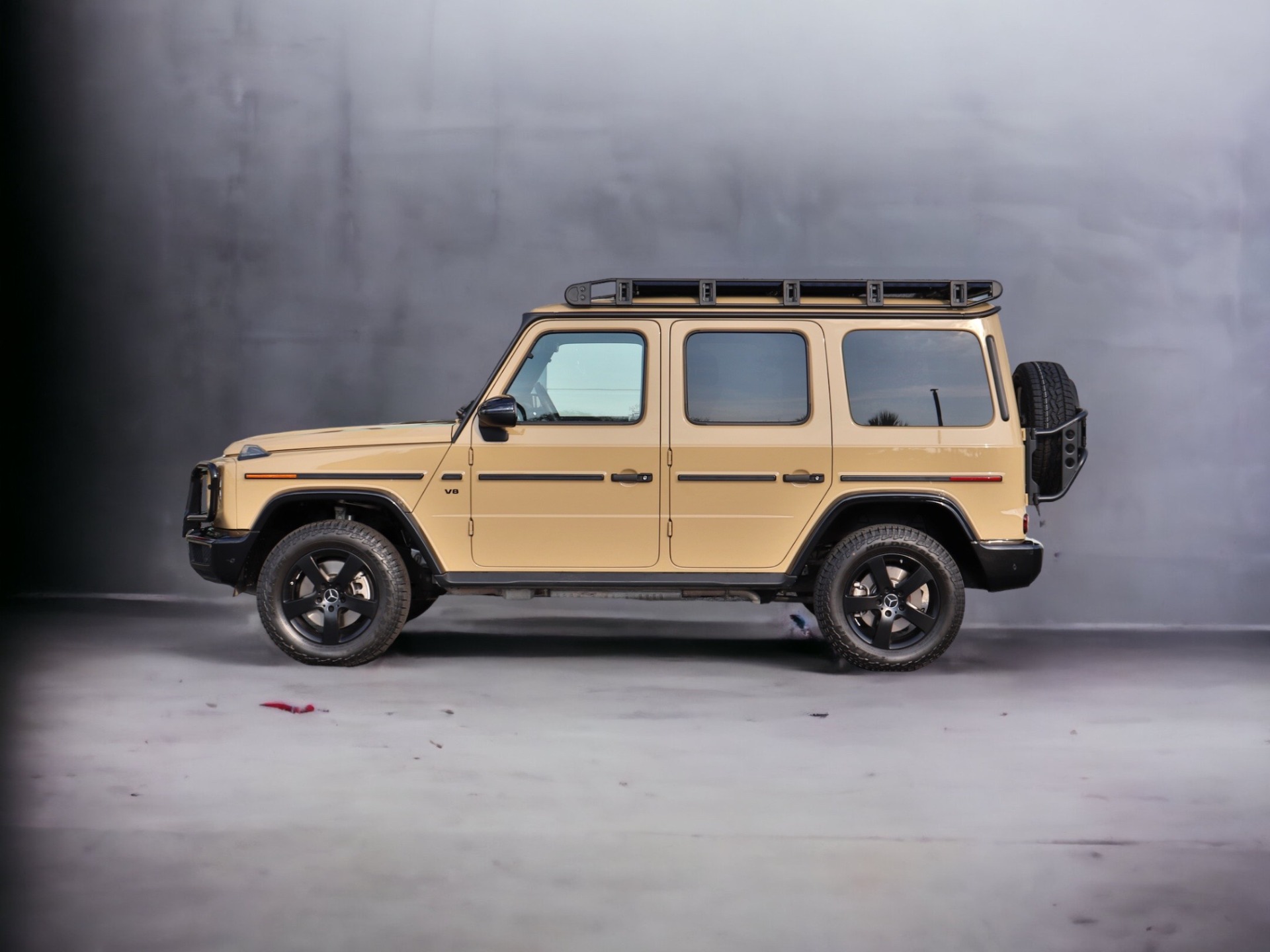 Used-2022-Mercedes-Benz-G-Class-G-550