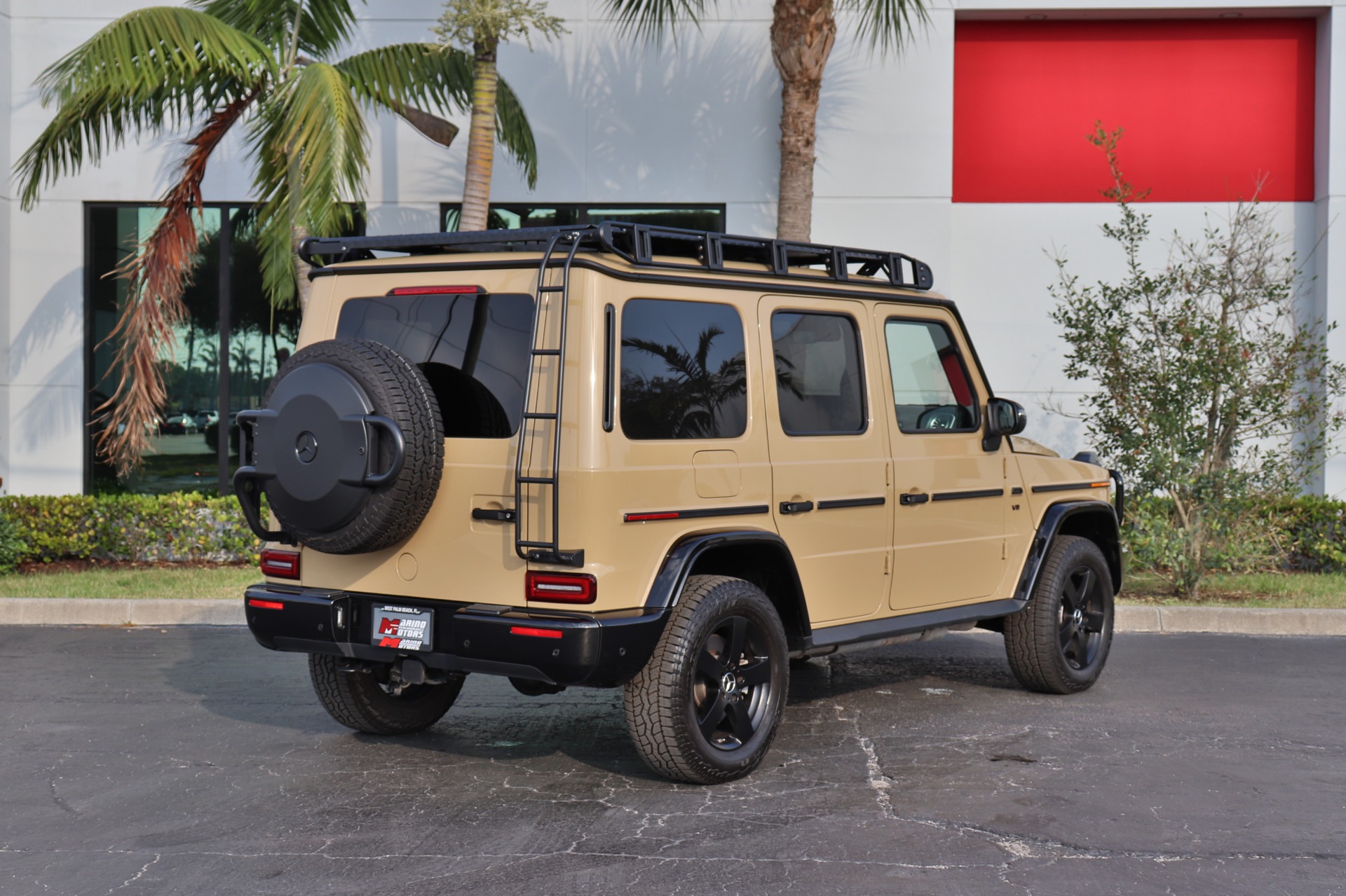 Used-2022-Mercedes-Benz-G-Class-G-550