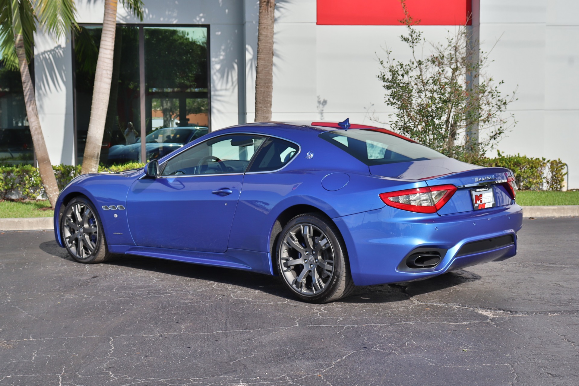 Used-2018-Maserati-GranTurismo-Sport