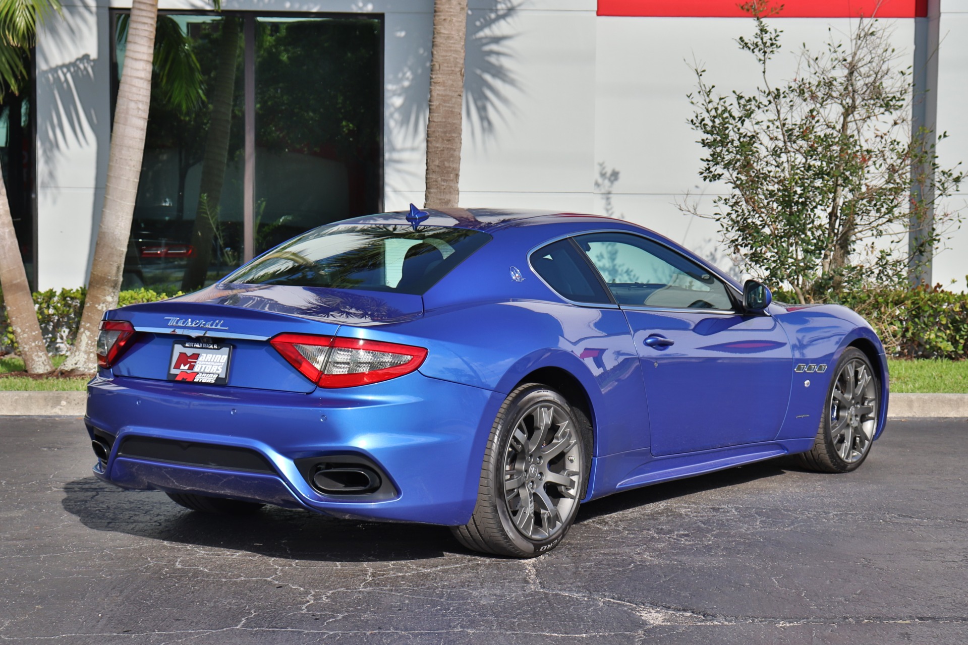 Used-2018-Maserati-GranTurismo-Sport
