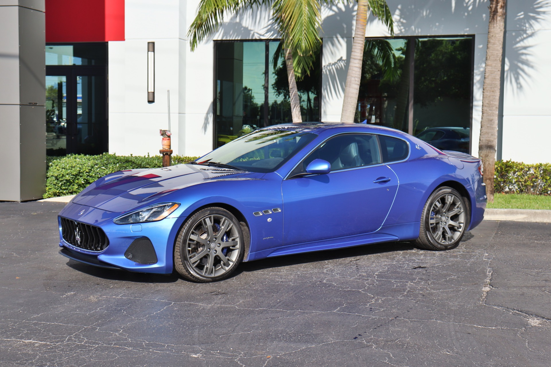 Used-2018-Maserati-GranTurismo-Sport