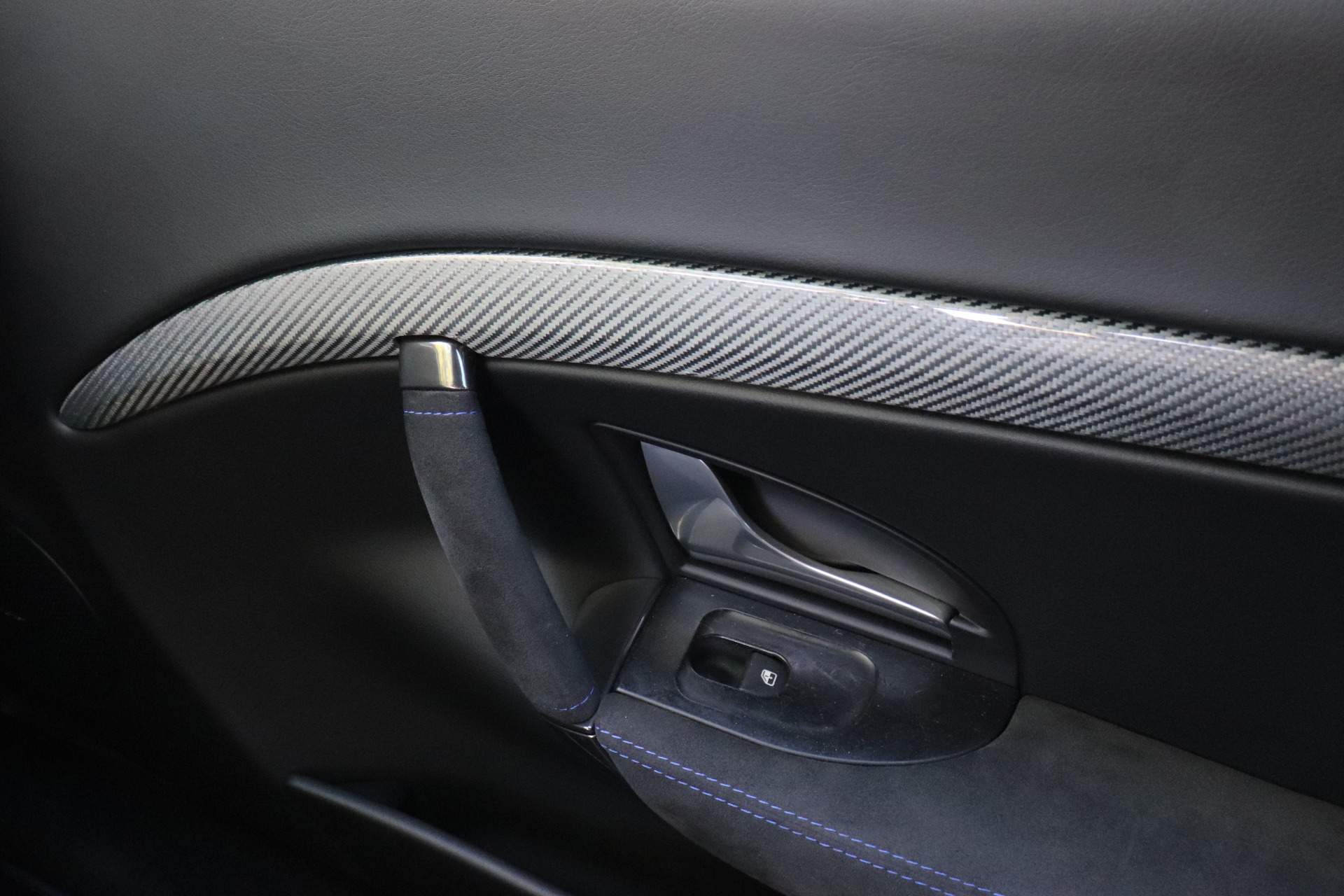 Used-2018-Maserati-GranTurismo-Sport