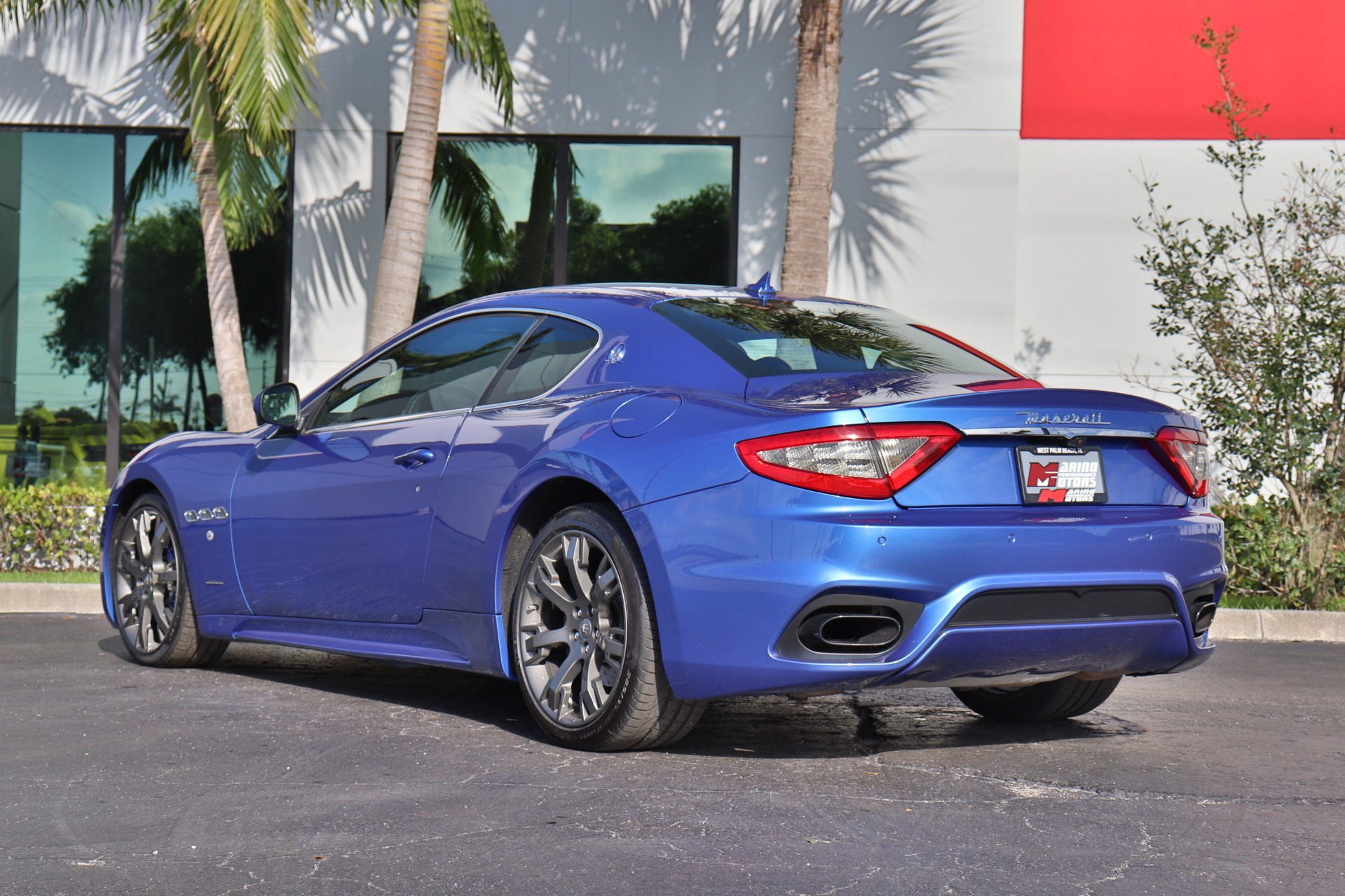 Used-2018-Maserati-GranTurismo-Sport