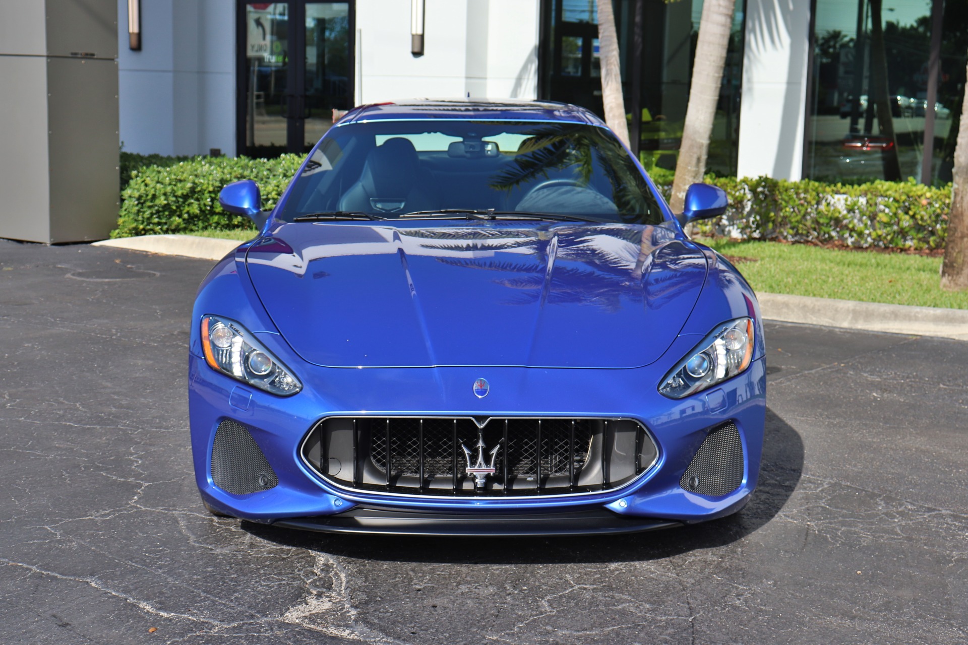 Used-2018-Maserati-GranTurismo-Sport
