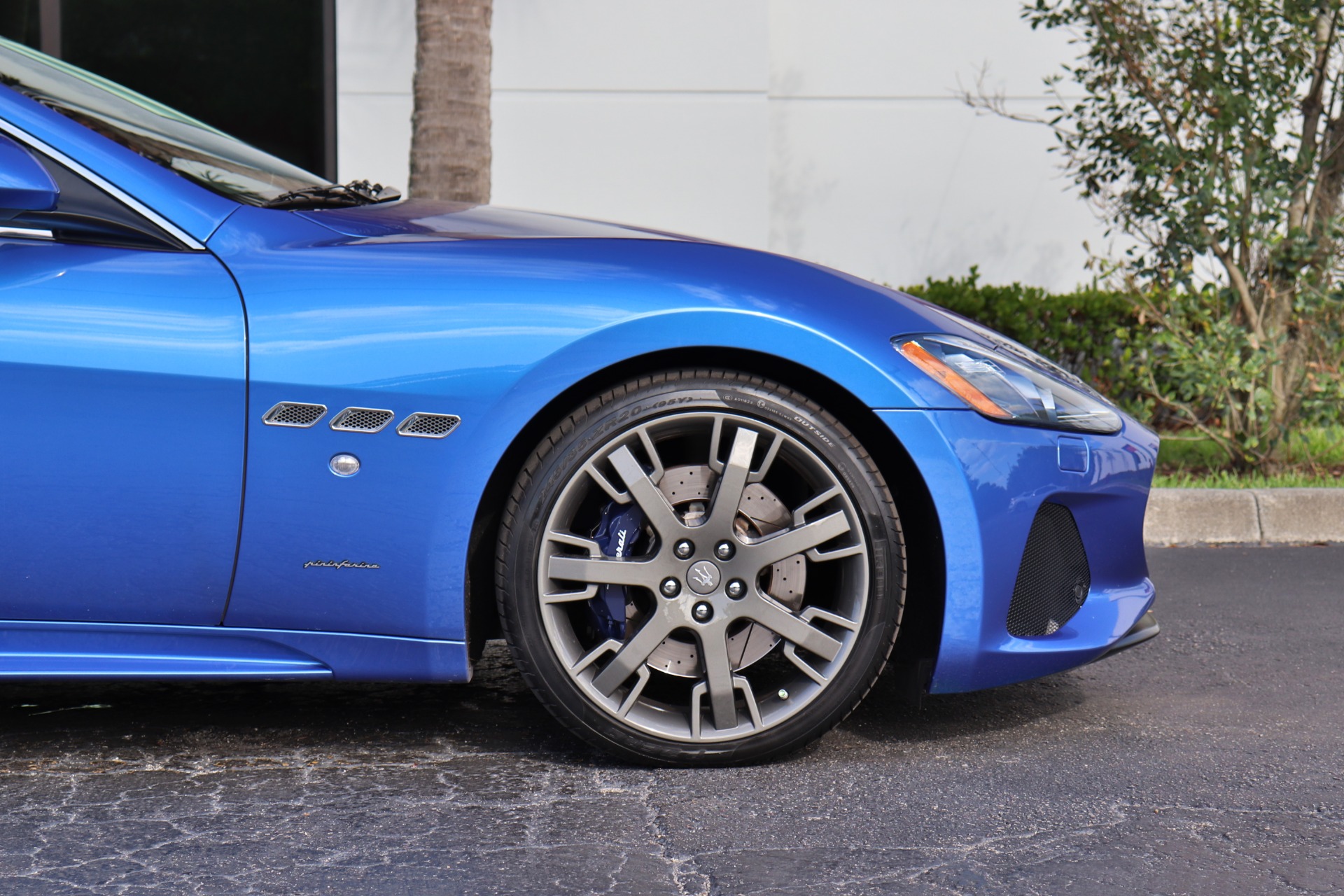 Used-2018-Maserati-GranTurismo-Sport