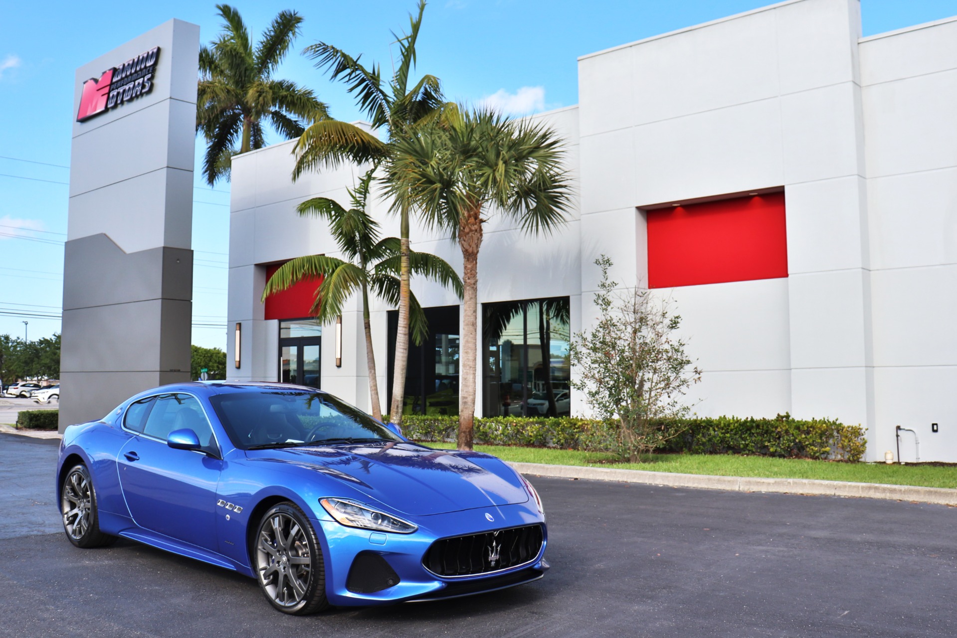 Used-2018-Maserati-GranTurismo-Sport