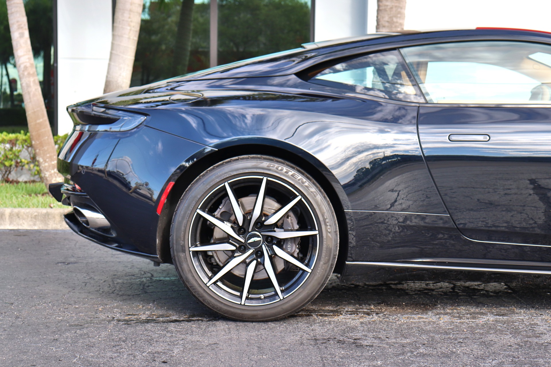 Used-2018-Aston-Martin-DB11-V12