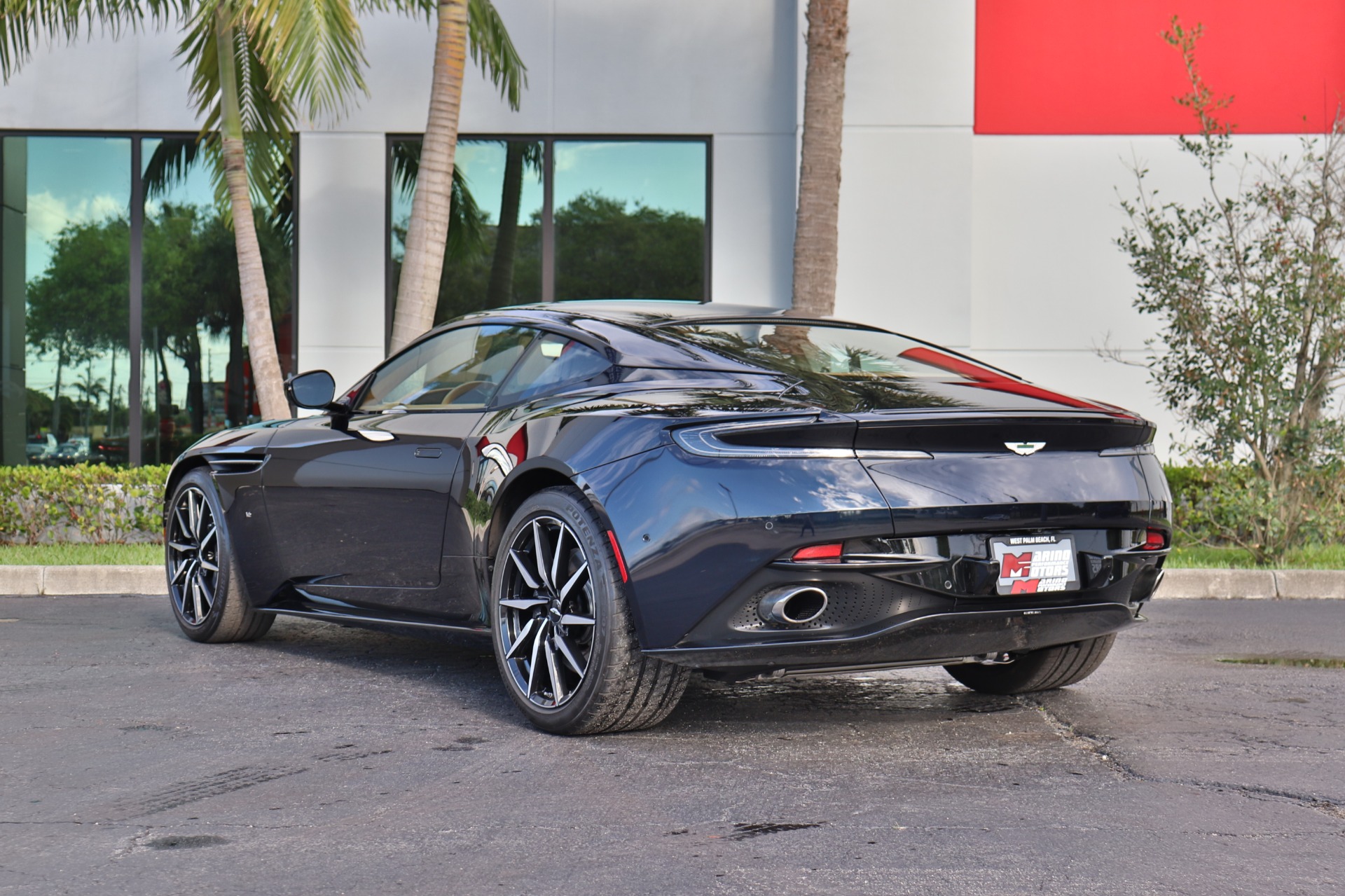 Used-2018-Aston-Martin-DB11-V12