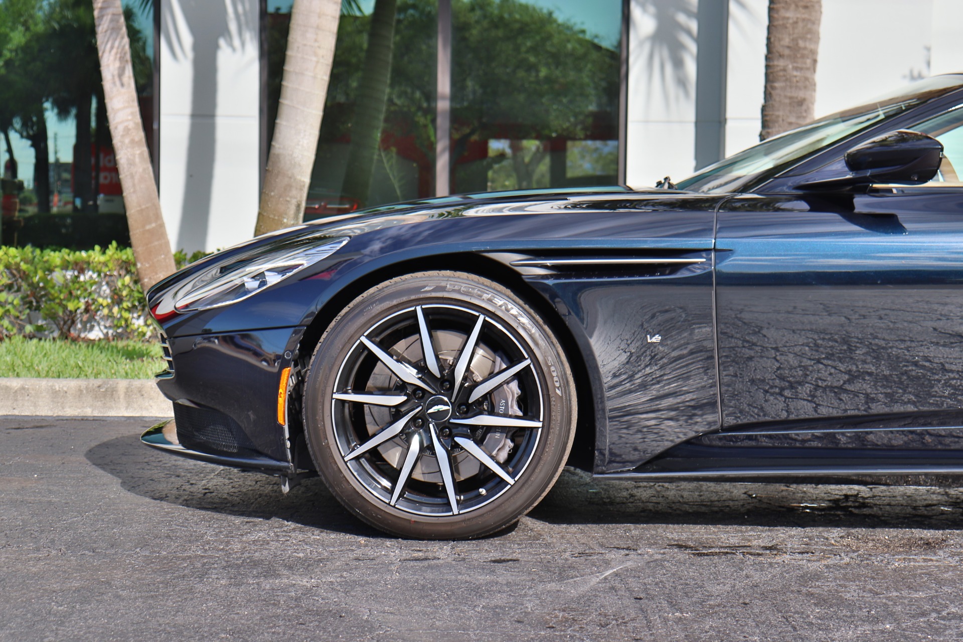 Used-2018-Aston-Martin-DB11-V12