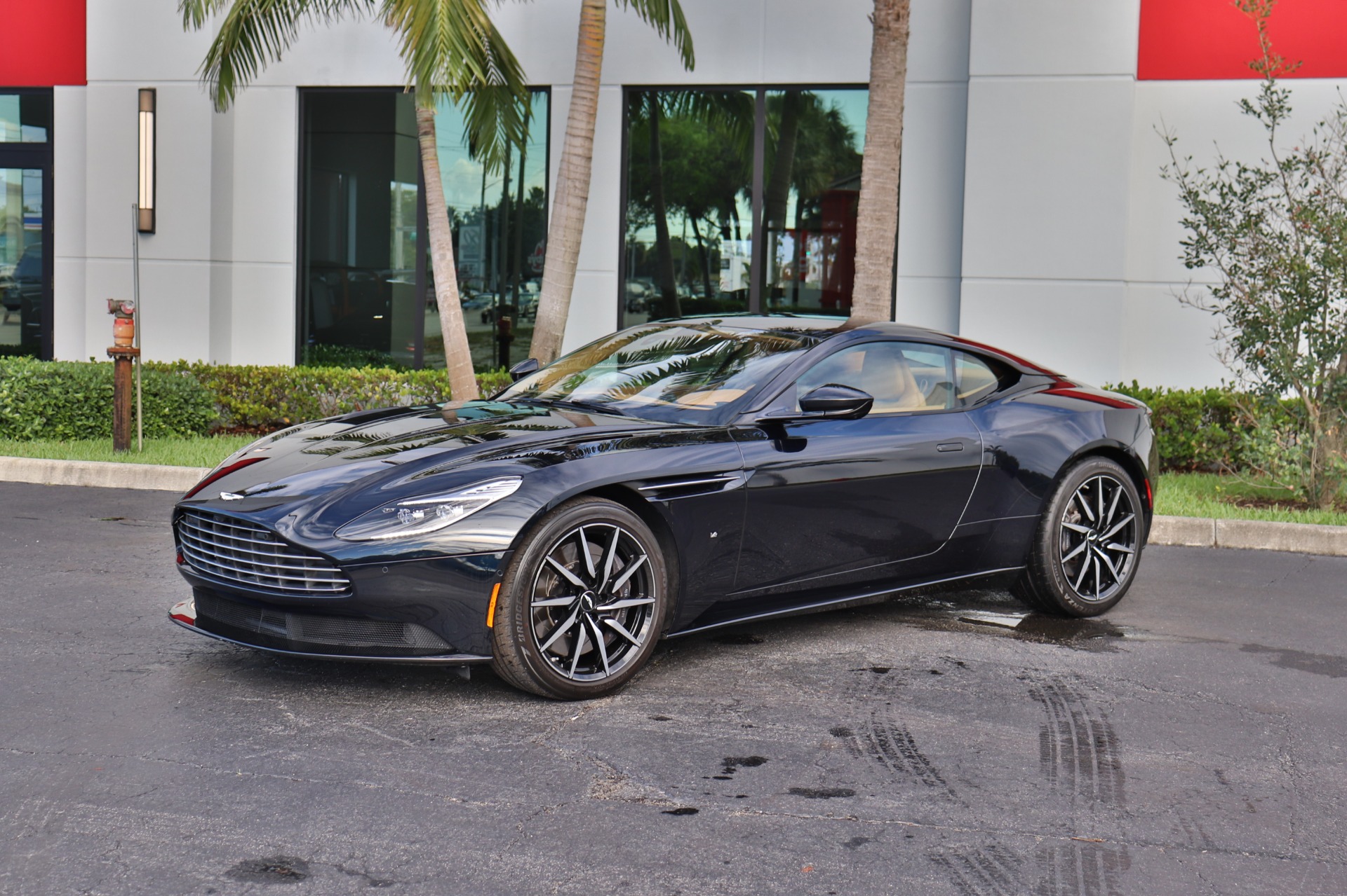 Used-2018-Aston-Martin-DB11-V12