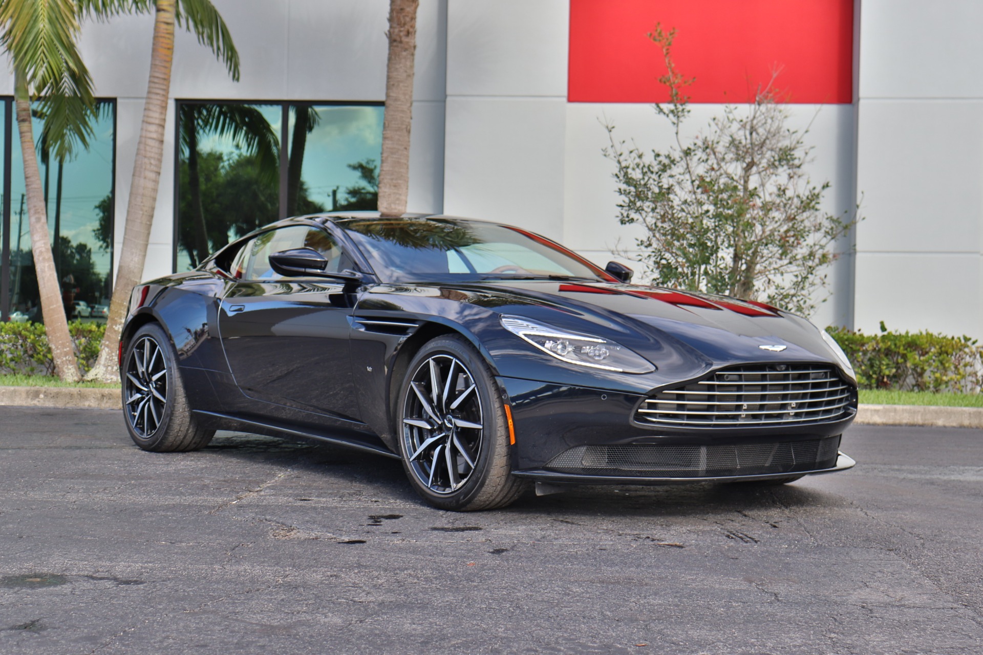 Used-2018-Aston-Martin-DB11-V12
