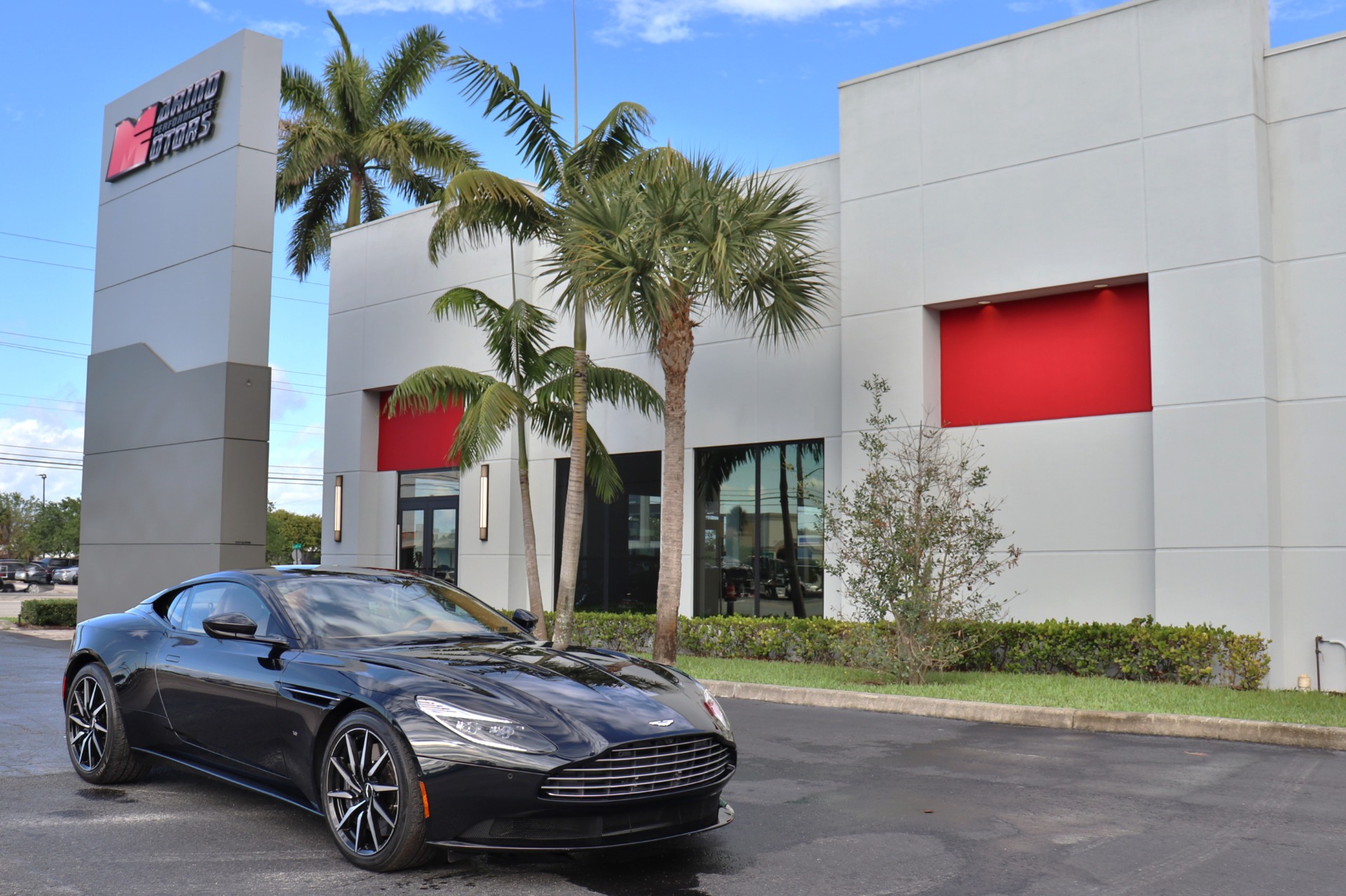 Used-2018-Aston-Martin-DB11-V12