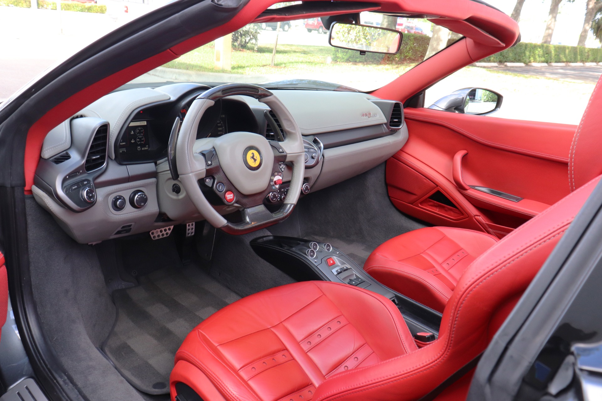 Used-2013-Ferrari-458-Spider