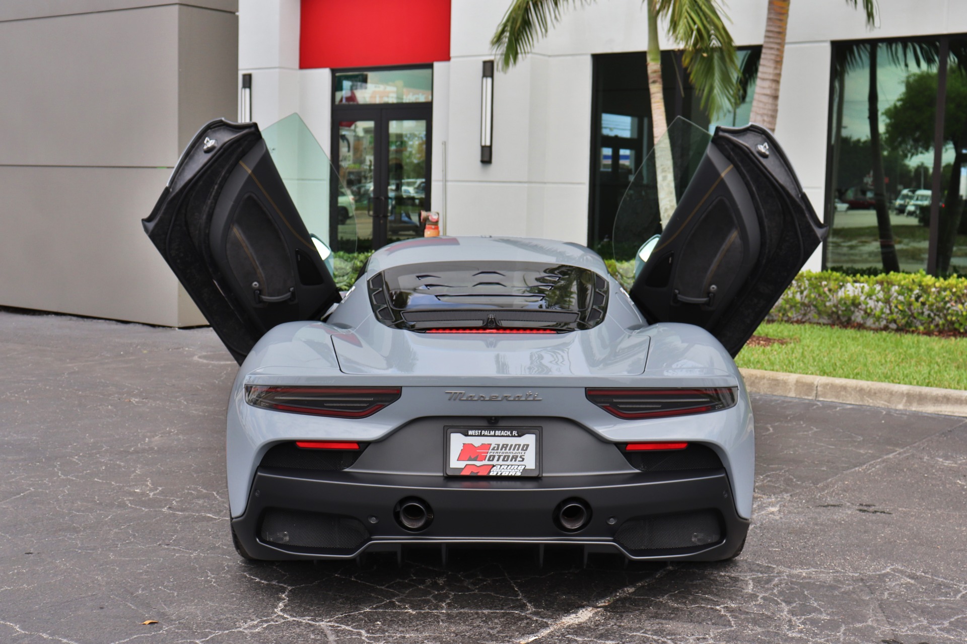 Used-2023-Maserati-MC20