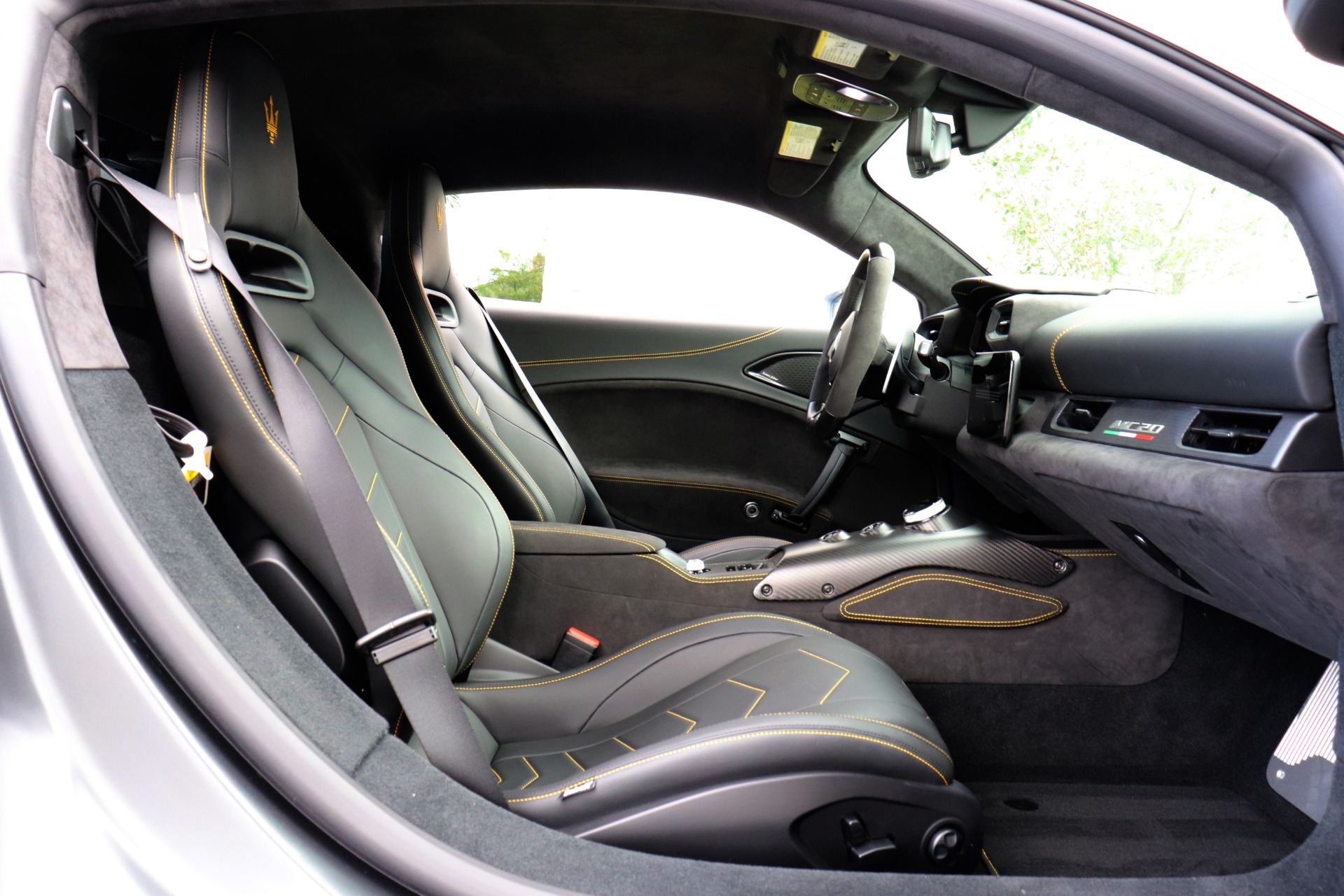 Used-2023-Maserati-MC20