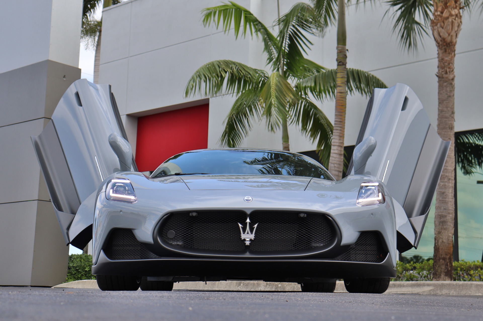 Used-2023-Maserati-MC20