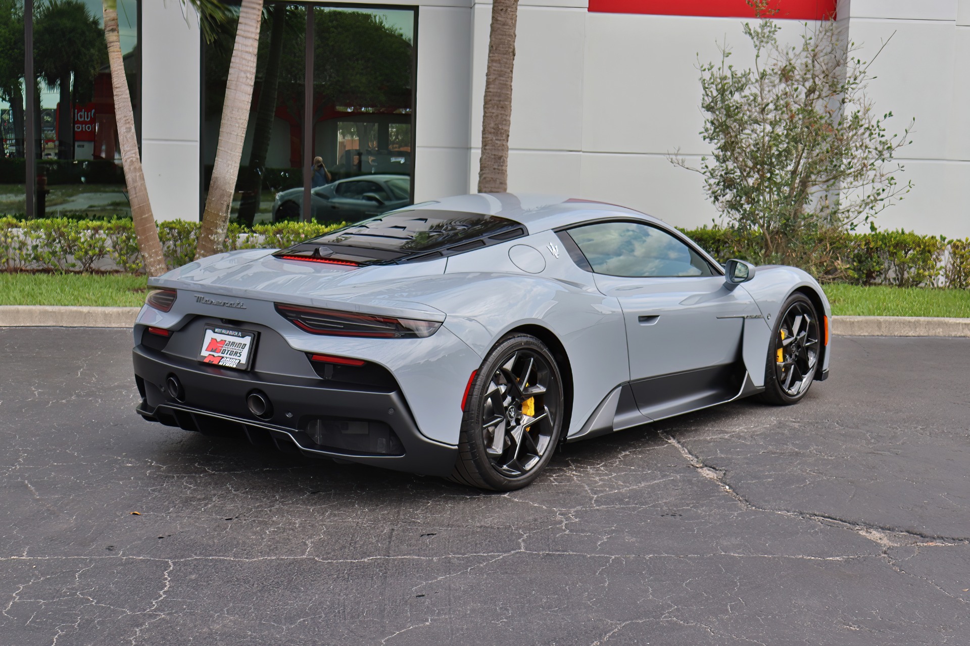 Used-2023-Maserati-MC20